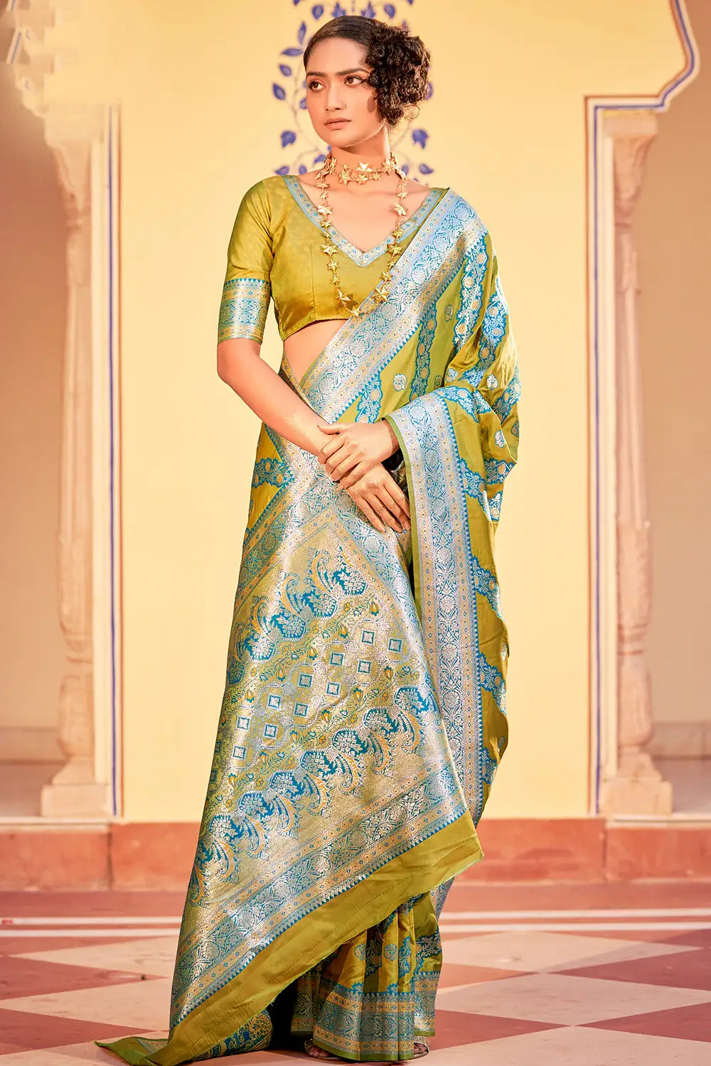 Buy MySilkLove Lucky Green Woven Zari Banarasi Silk Saree Online