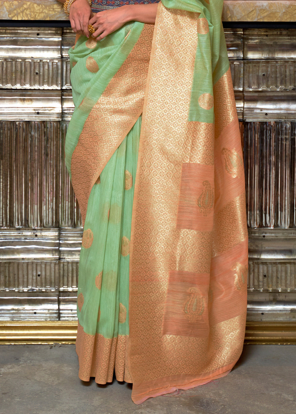 Buy MySilkLove Norway Green and Peach Zari Woven Linen Saree Online
