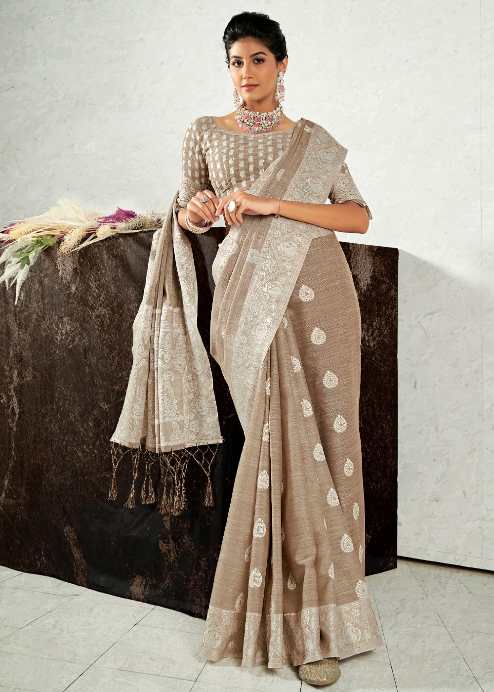 Buy MySilkLove Rodeo Brown Zari Woven Linen Saree Online