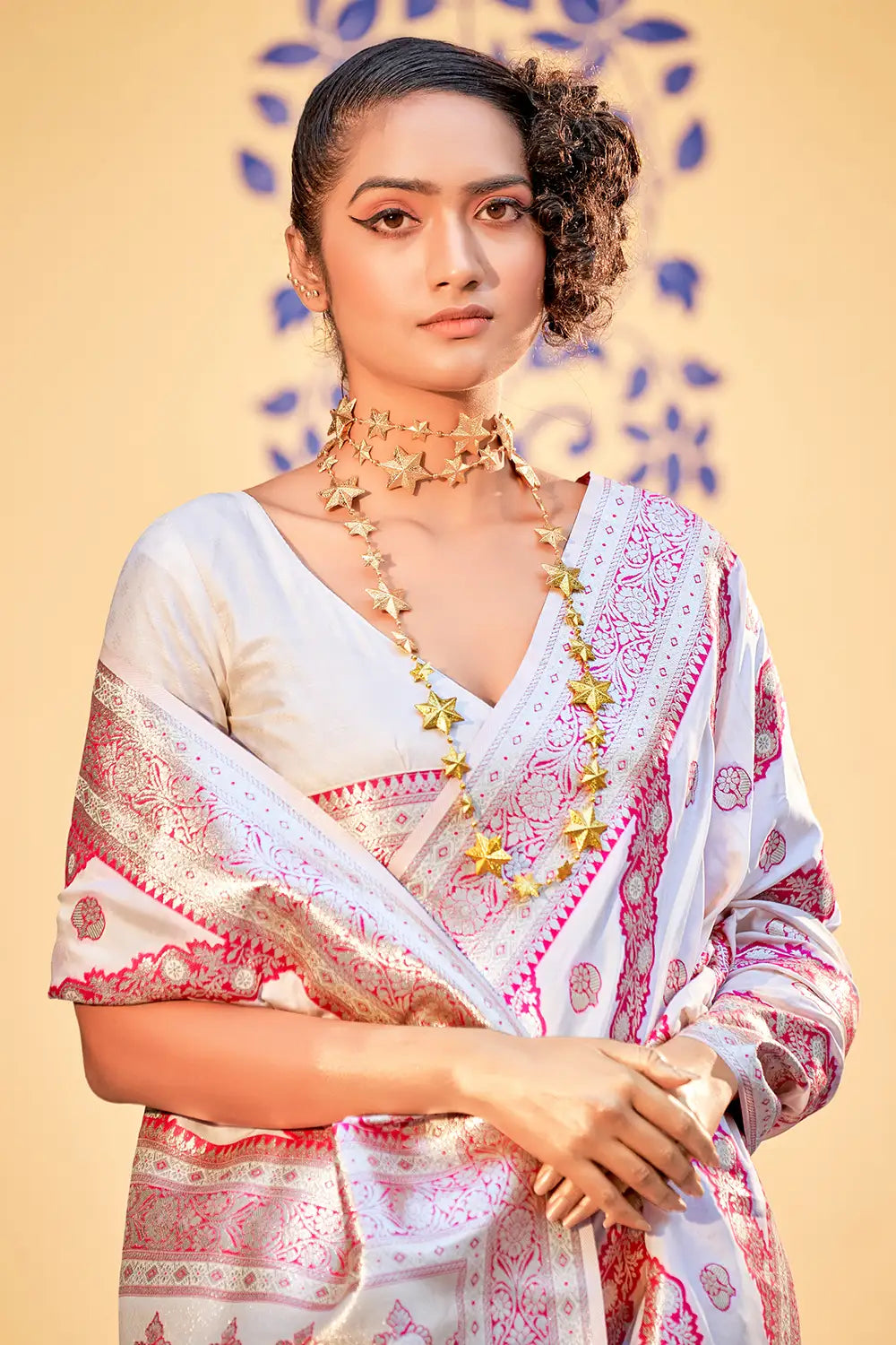 Buy MySilkLove Mandys Pink Woven Zari Banarasi Silk Saree Online