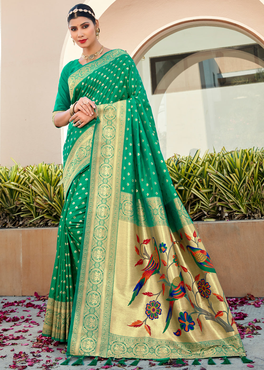 Buy MySilkLove Chateau Green Woven Paithani Silk Saree Online
