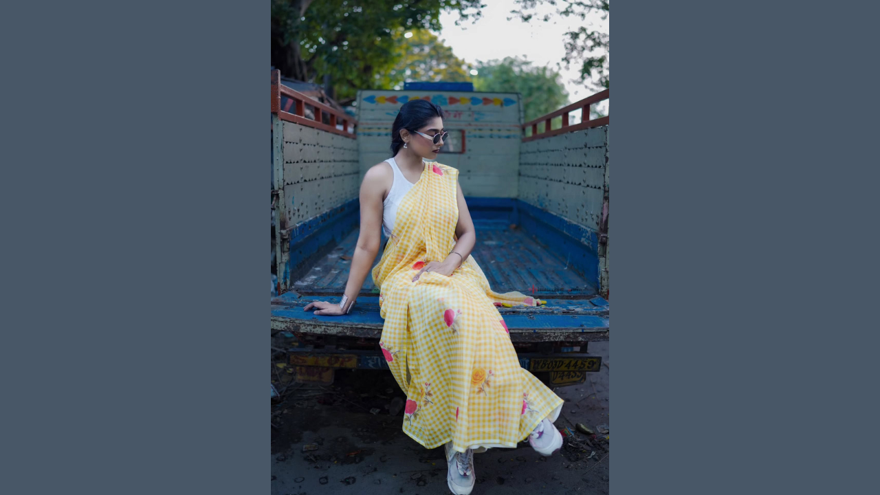 Saree + Sneakers + Crop Blouse: The Gen Z Styling Formula That Actually Works