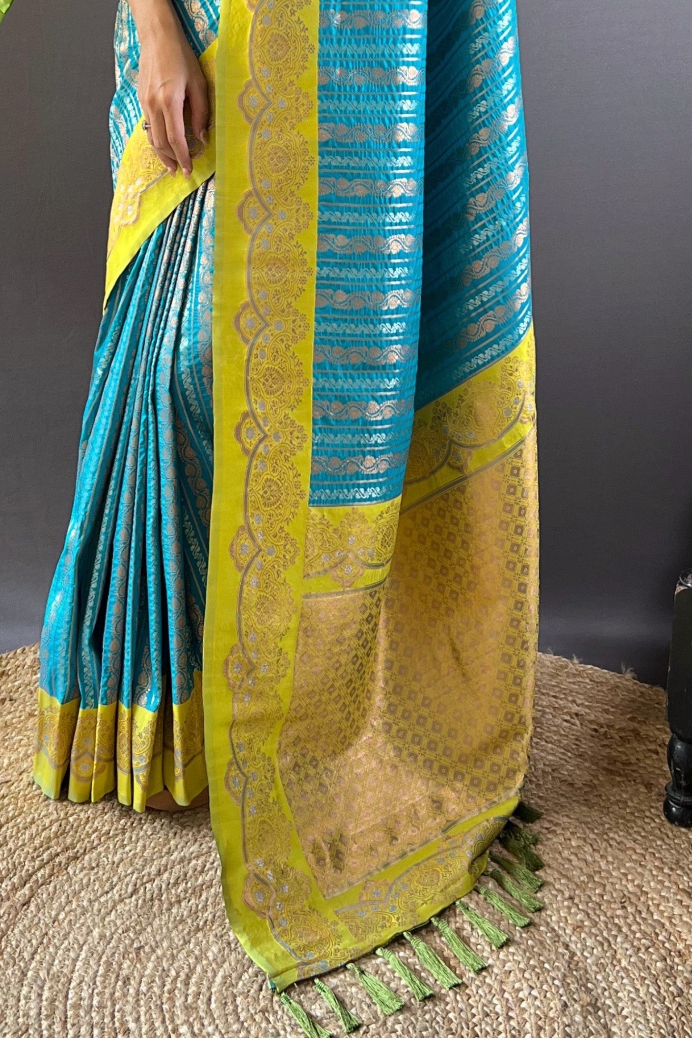 Buy MySilkLove Malachite Blue Zari Woven Banarasi Saree Online