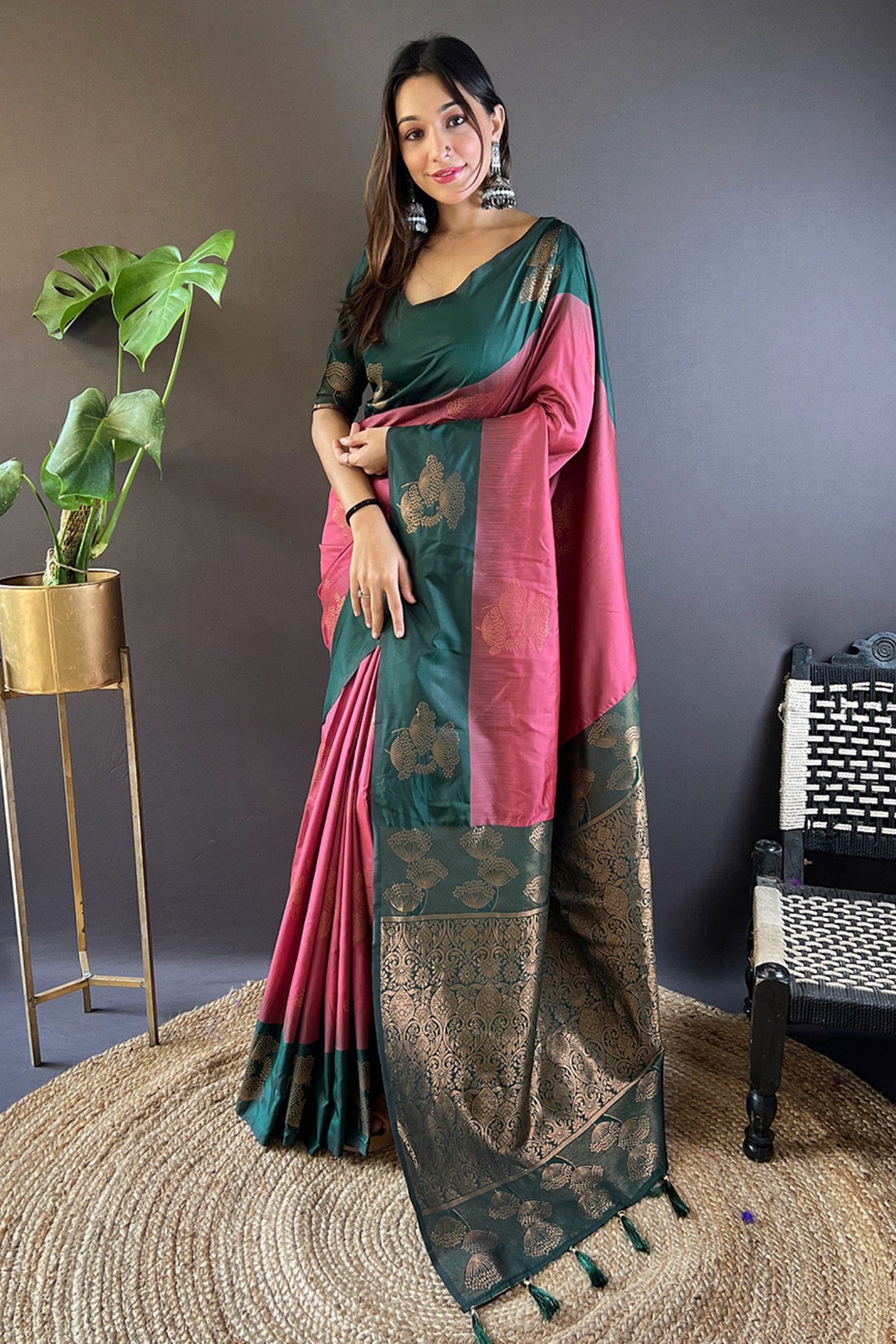 Buy MySilkLove Shimmer Pink Woven Banarasi Saree Online