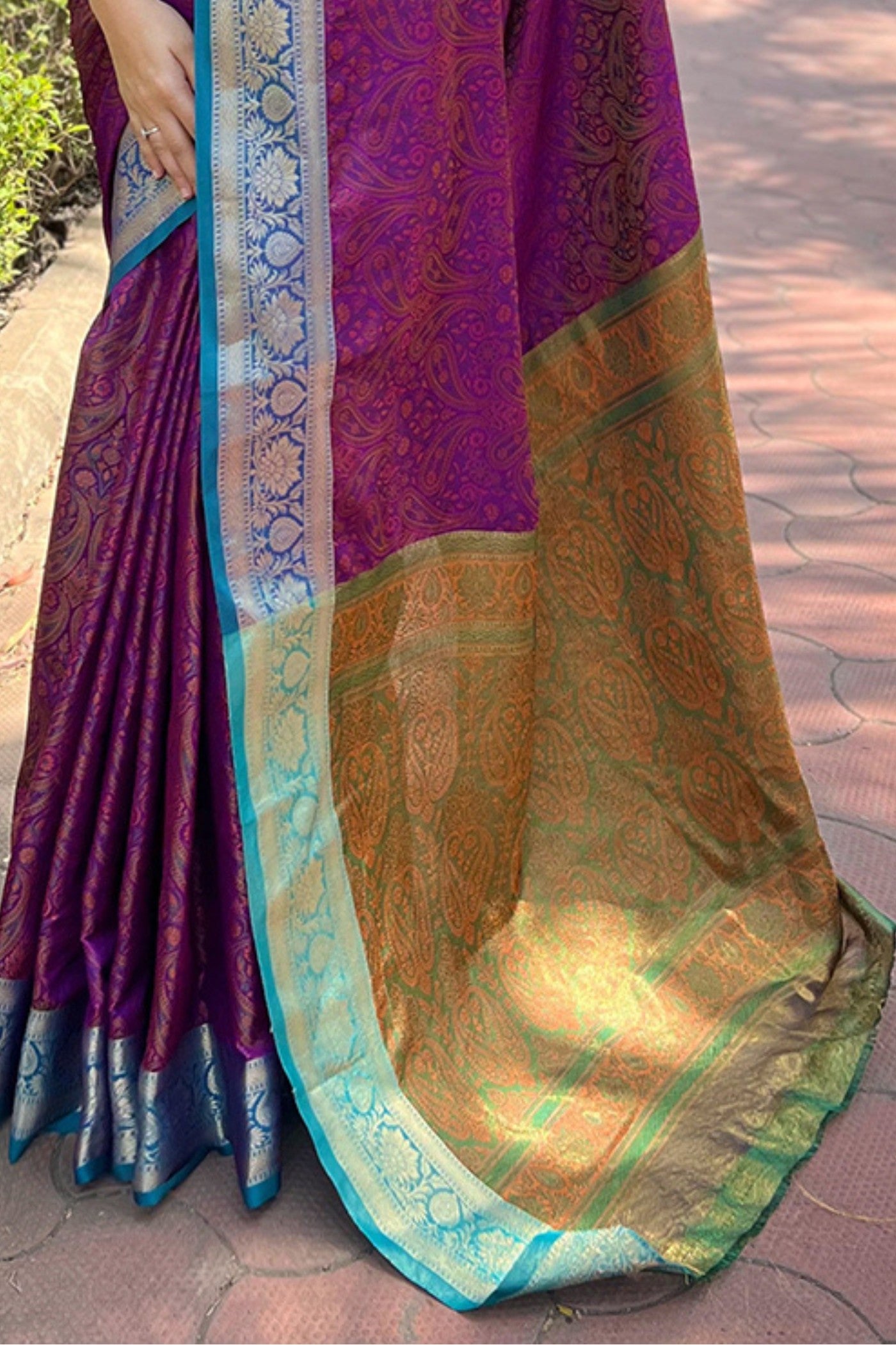 Buy MySilkLove Disco Purple Woven Banarasi Saree Online