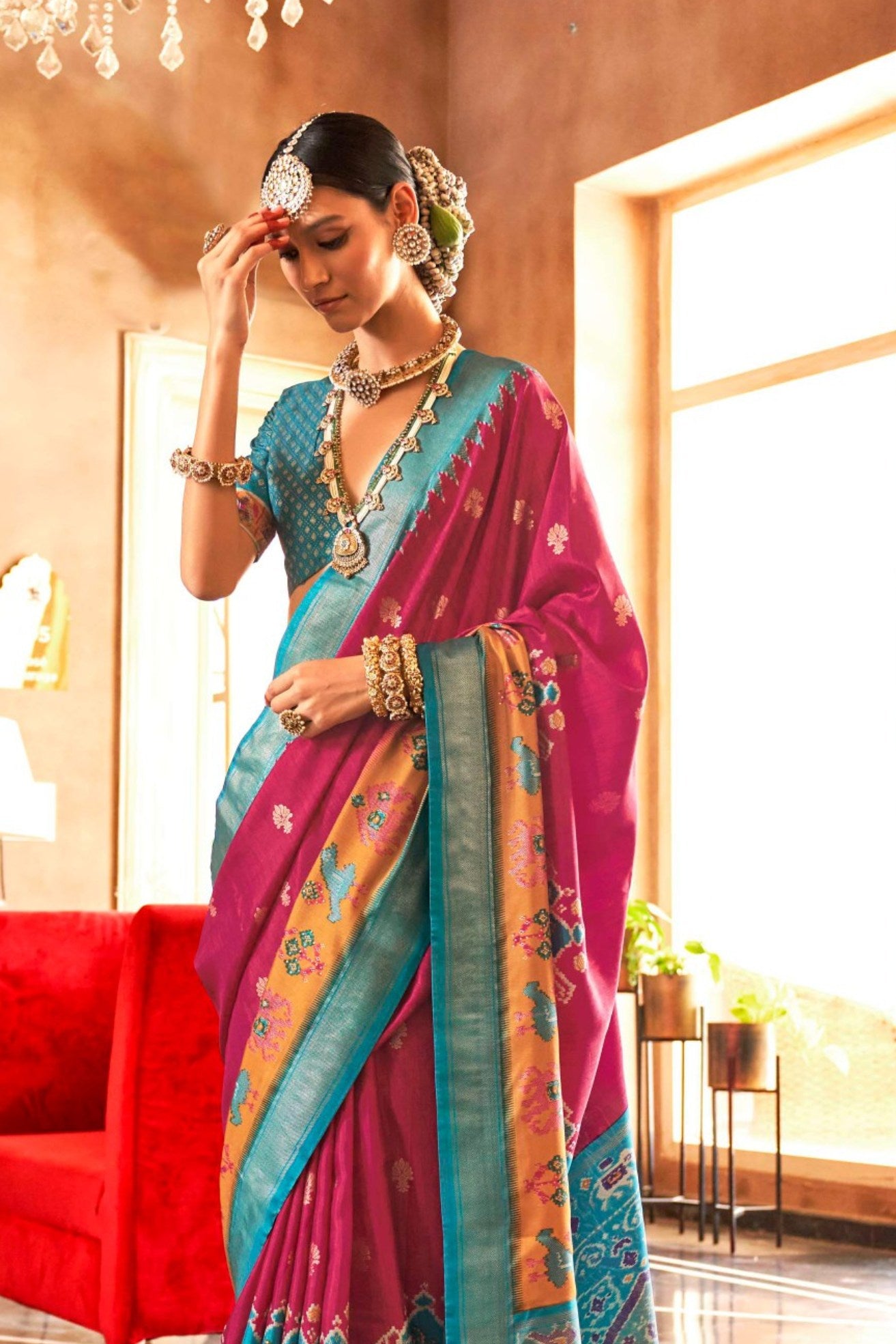 Buy MySilkLove Dragon Fruit Pink Printed Patola Saree Online