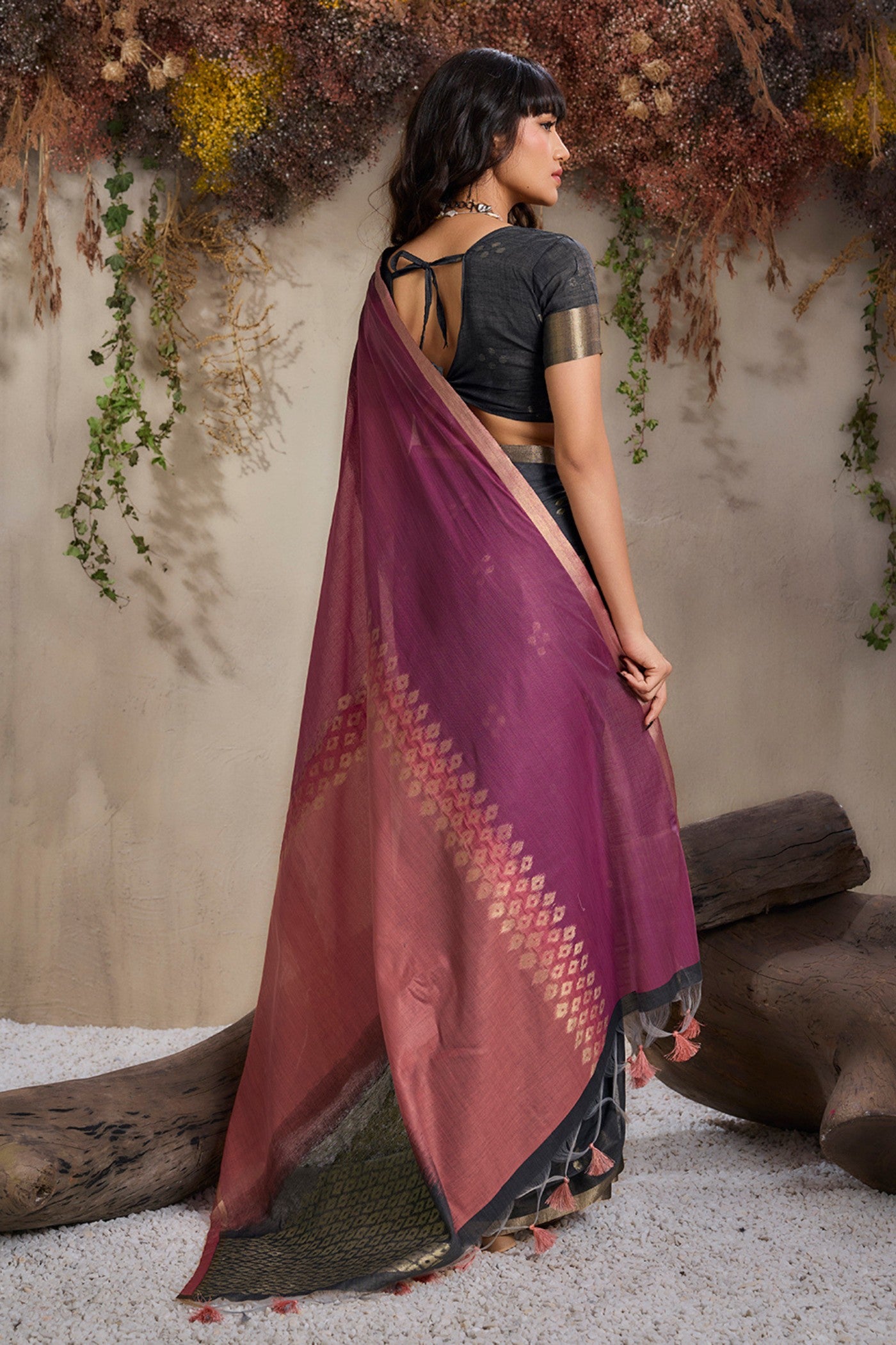 Buy MySilkLove Alchemy Black and Pink Handloom Cotton Saree Online