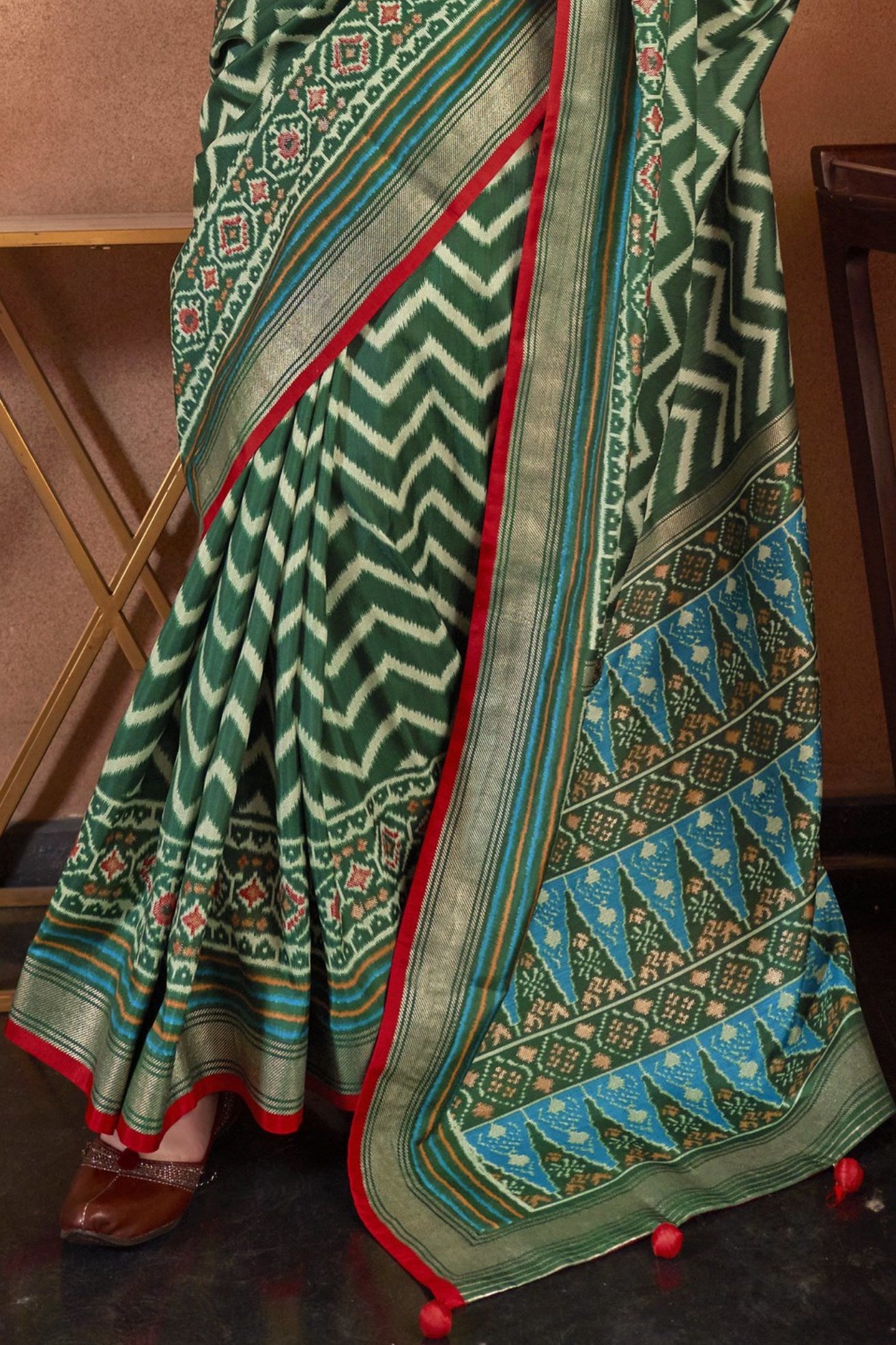 Buy MySilkLove Asparagus Green Printed Patola Saree Online