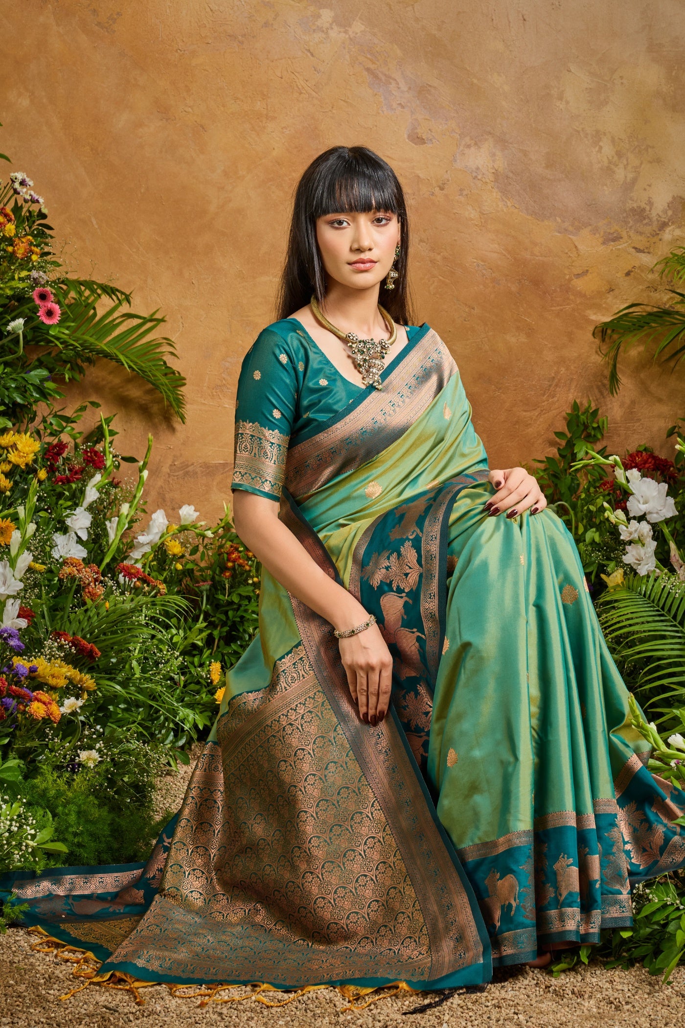 Buy MySilkLove Lochinvar Green Banarasi Handloom Pichwai Saree Online