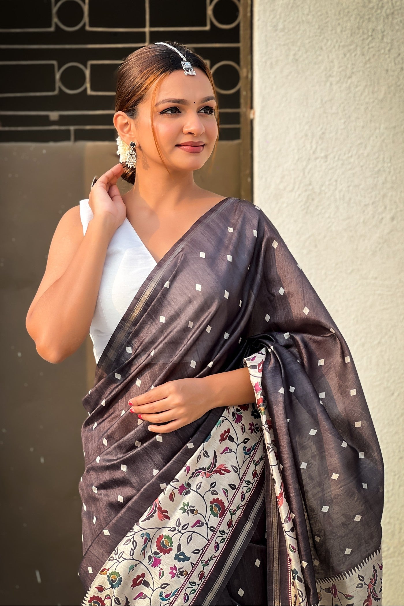 Buy MySilkLove Coral Black Floral Printed Kalamkari Saree Online