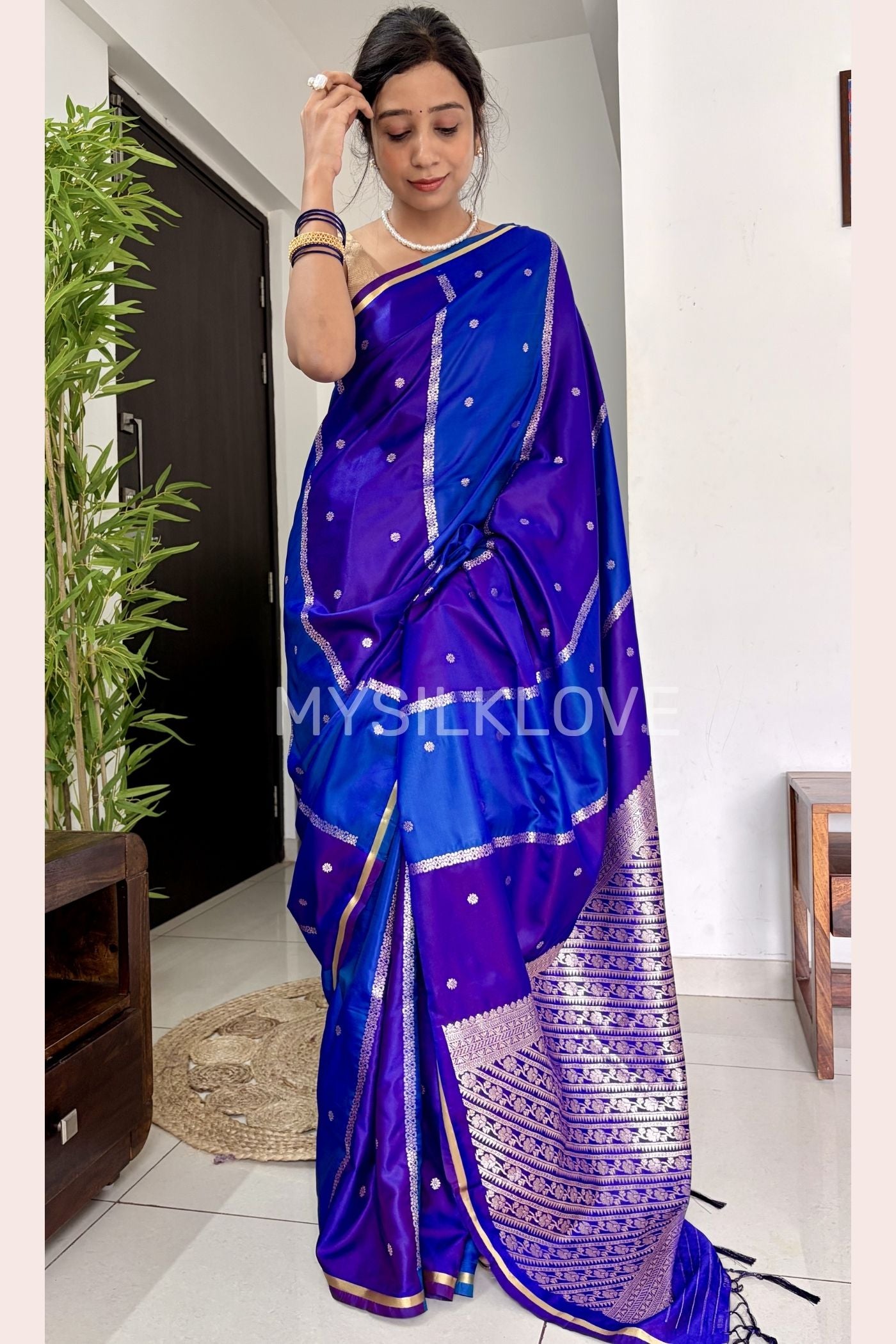 Buy MySilkLove Dark Blue Handloom Rangkat Banarasi Satin Silk Saree Online