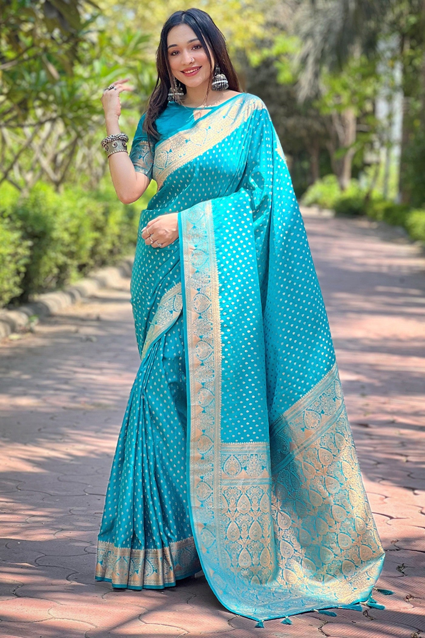 Buy MySilkLove Eastern Blue Zari Woven Banarasi Saree Online