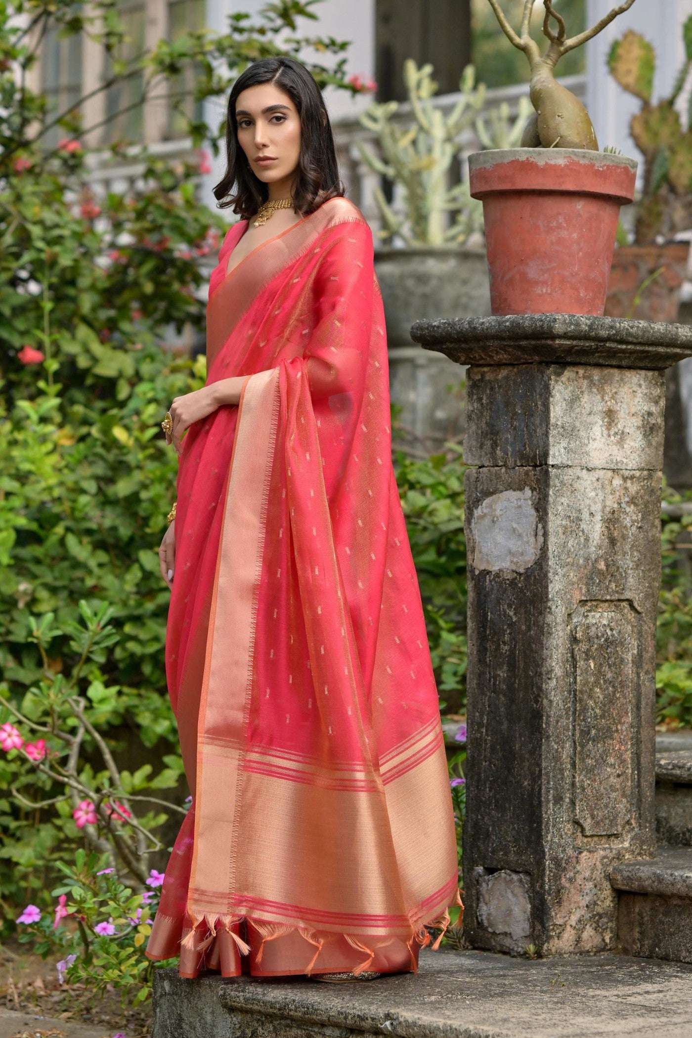 Buy MySilkLove Rose Red Woven Banarasi Saree Online