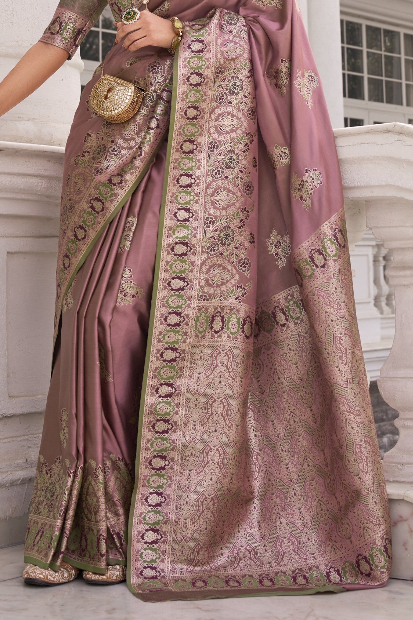 Buy MySilkLove Mauvelous Pink Woven Banarasi Saree Online