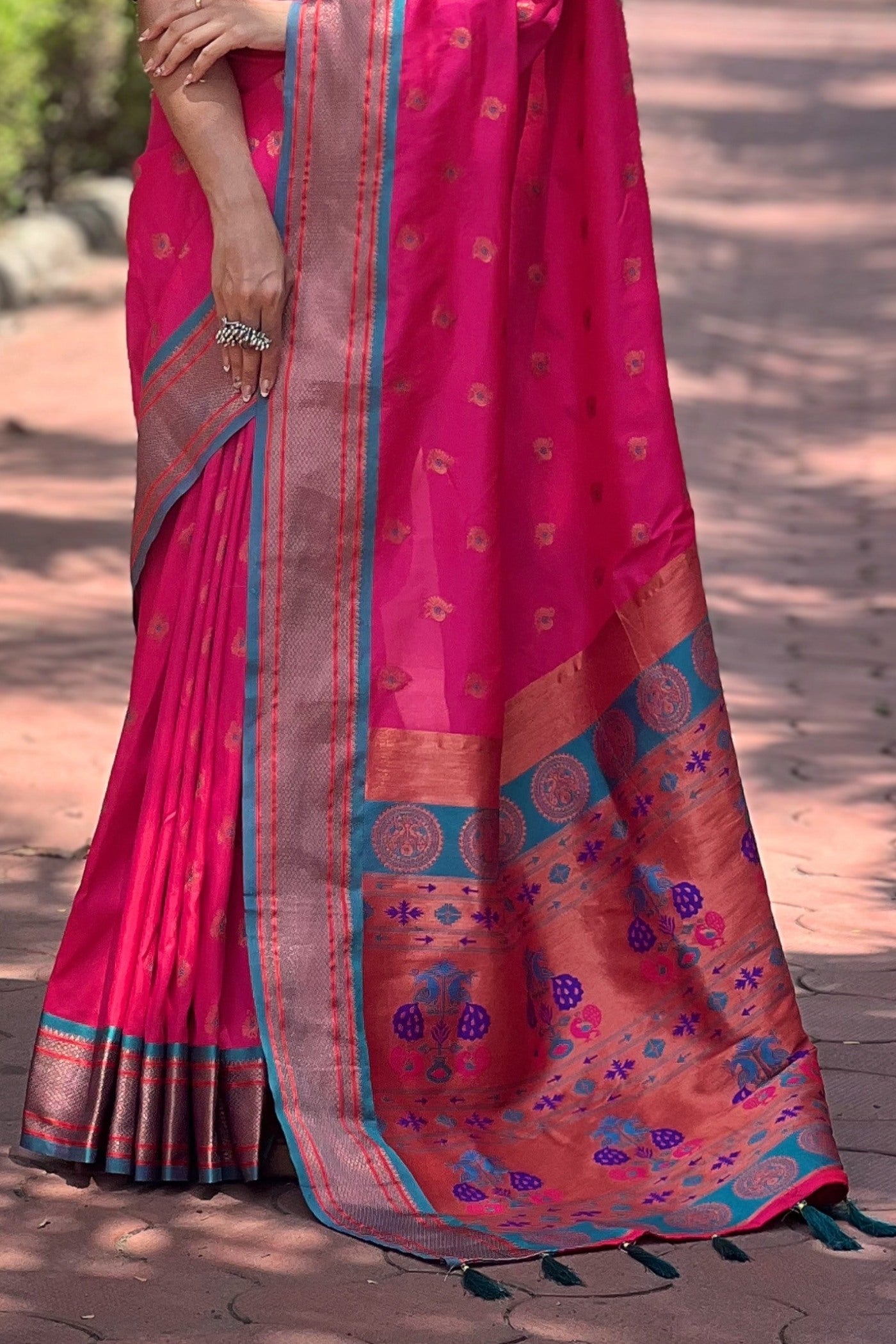 Buy MySilkLove Hibiscus Pink Woven Paithani Saree Online