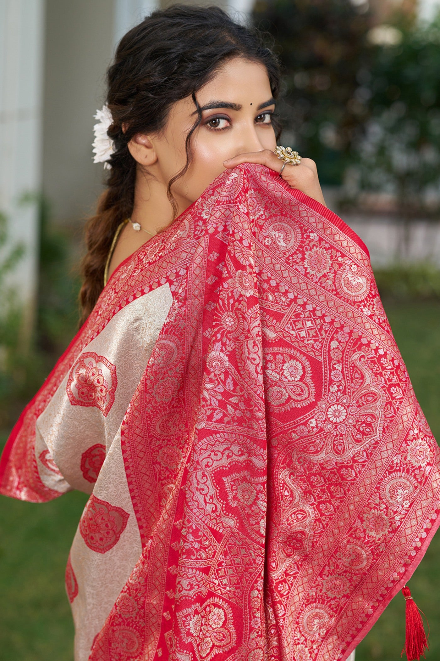 Buy MySilkLove Misty Cream and Pink Woven Banarasi Saree Online