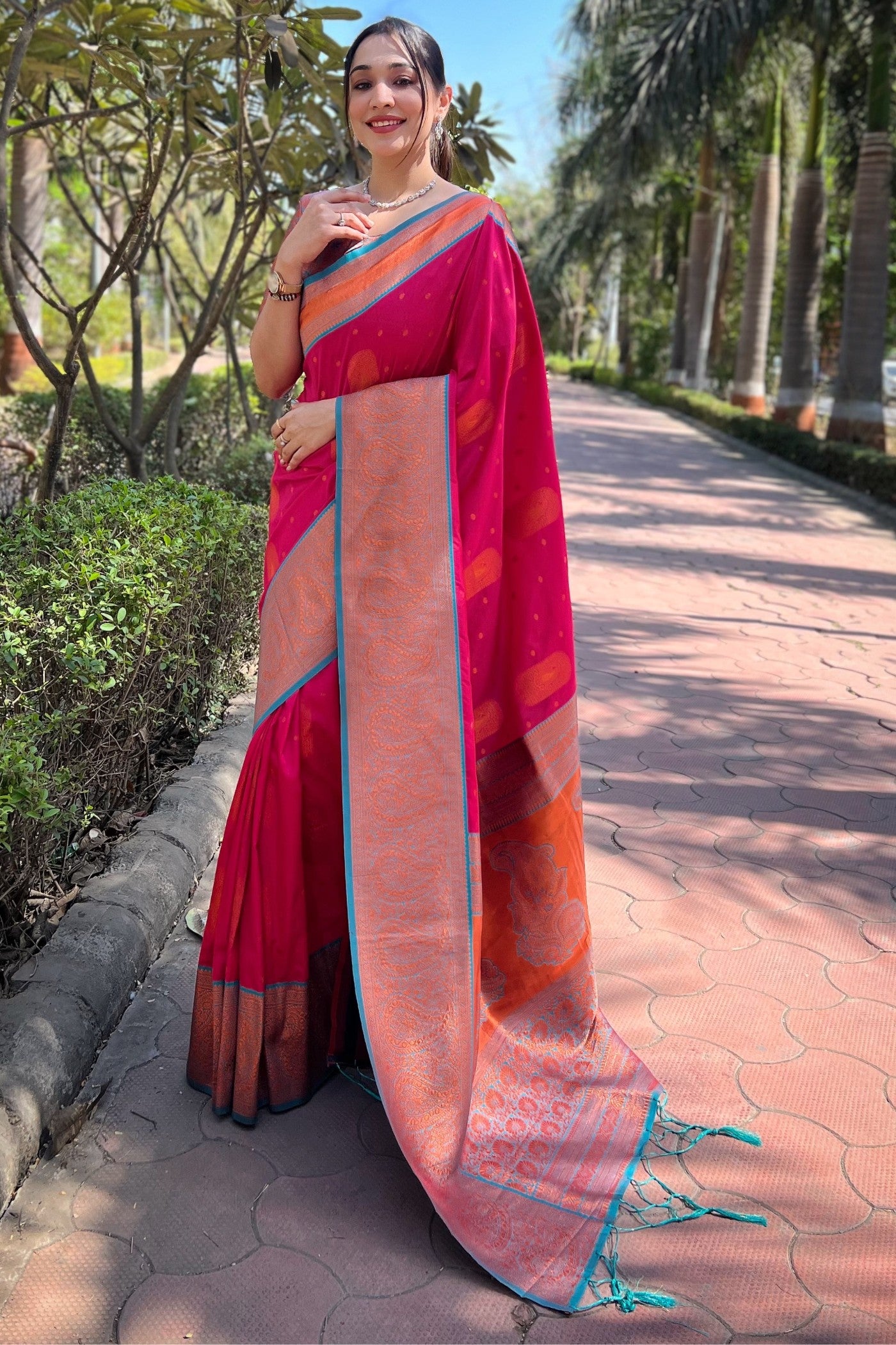 Buy MySilkLove Jazzberry Jam Pink Zari Woven Banarasi Saree Online