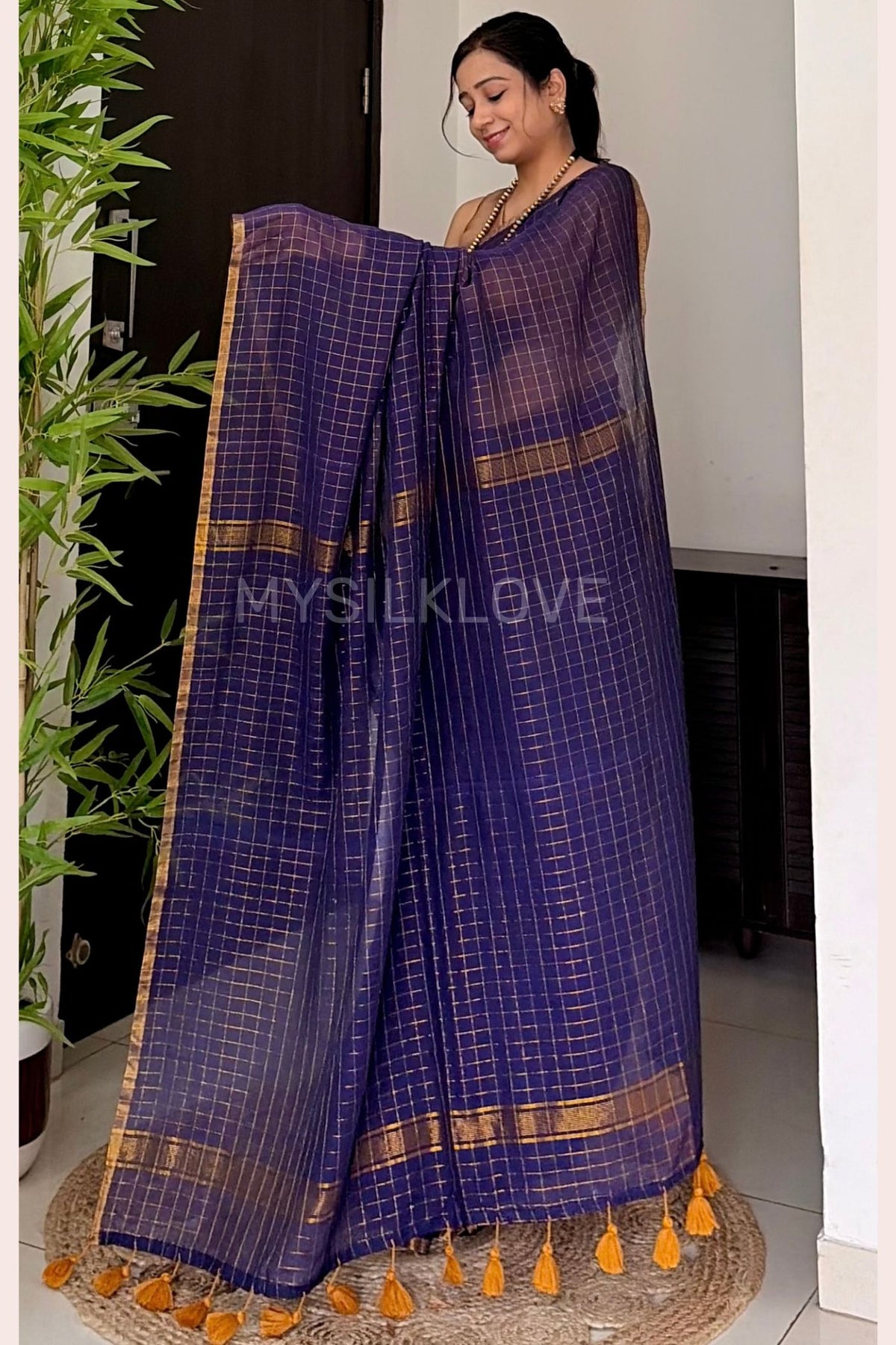 Buy MySilkLove Navy Blue Mul Mul Cotton Checks Pattern Zari Woven Saree Online