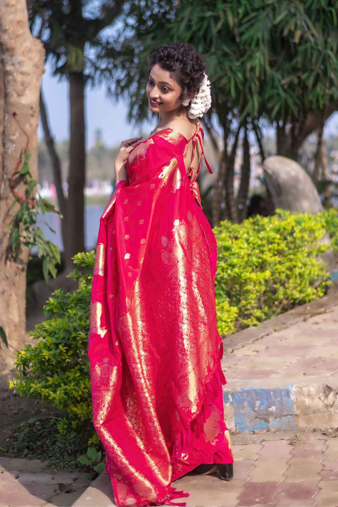 Buy MySilkLove Hot Pink Woven Banarasi Saree Online