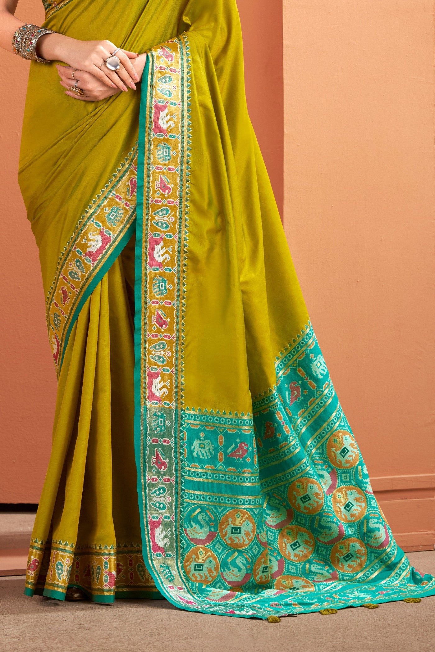 Buy MySilkLove Pear Green Woven Banarasi Patola Silk Saree Online