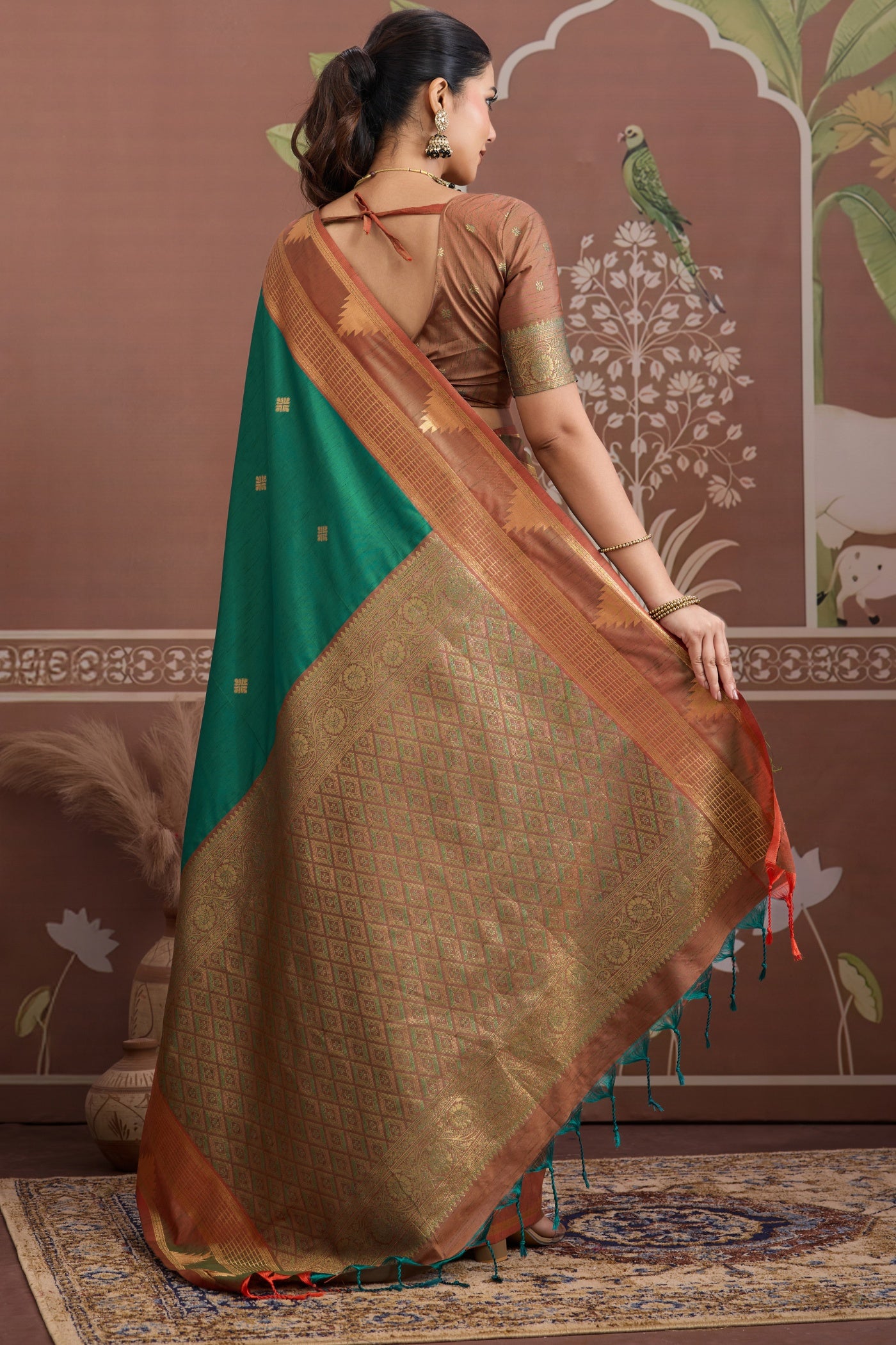 Buy MySilkLove Deep Green Handloom Tussar Silk Saree Online