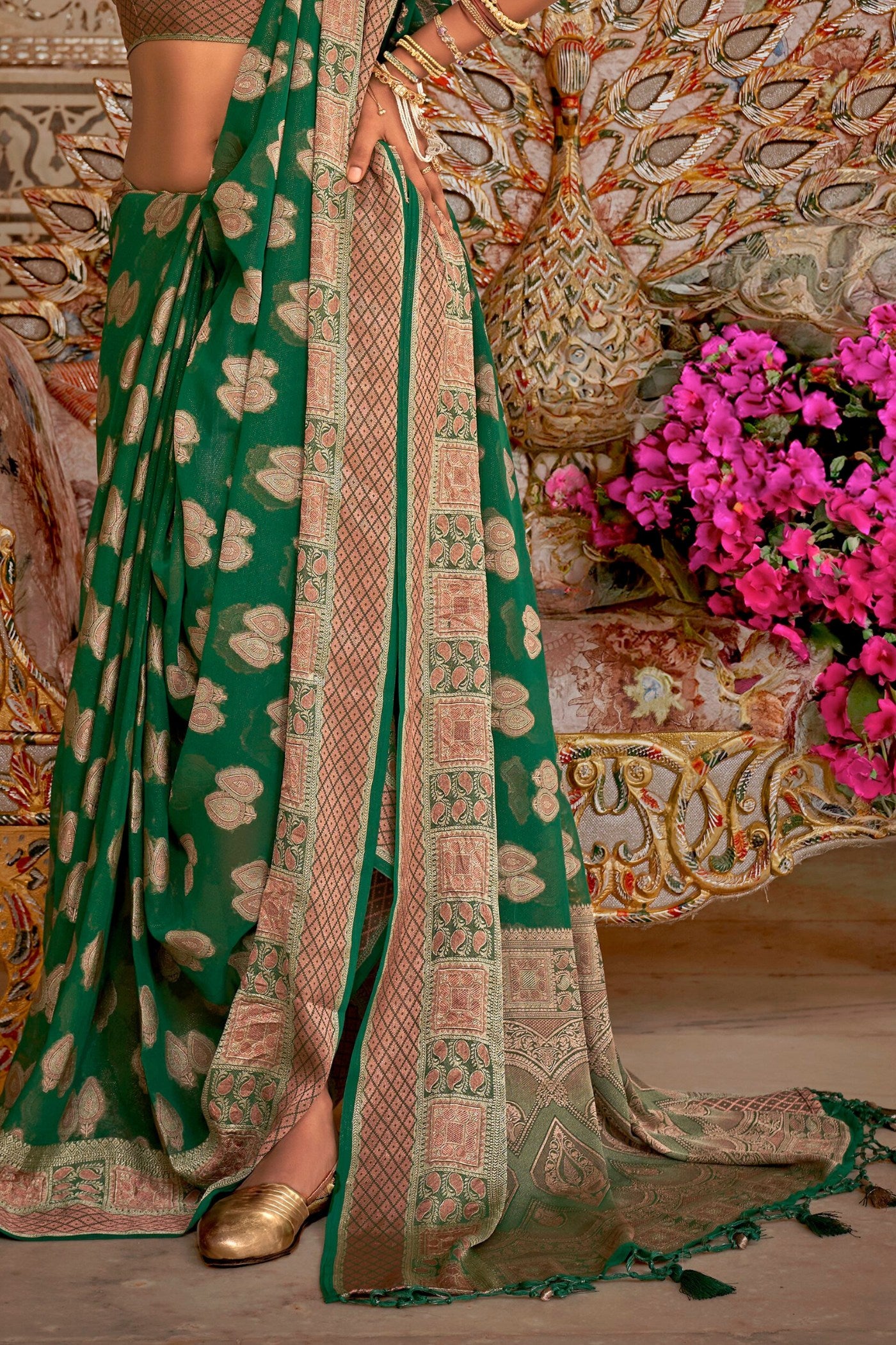 Buy MySilkLove Leaves Green Zari Woven Georgette Saree Online