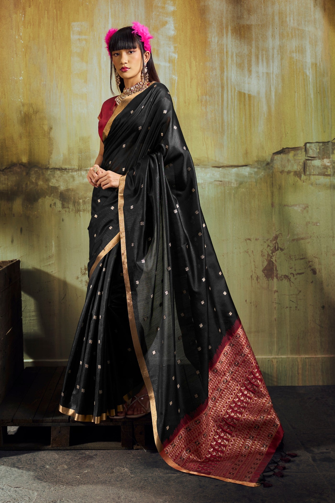 Buy MySilkLove Matte Black Tussar Handloom Silk Saree Online