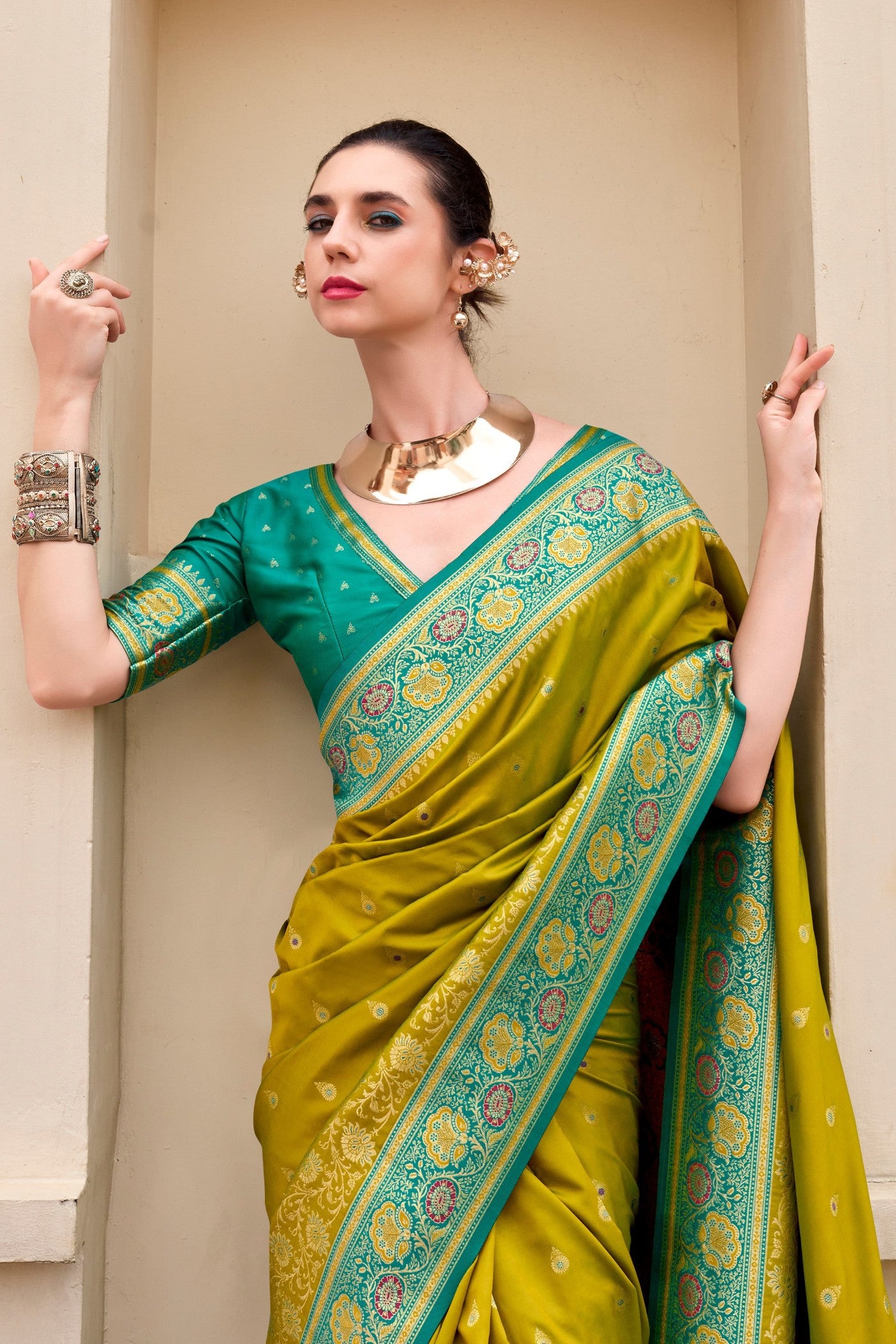 Buy MySilkLove Olive Green Woven Banarasi Saree Online