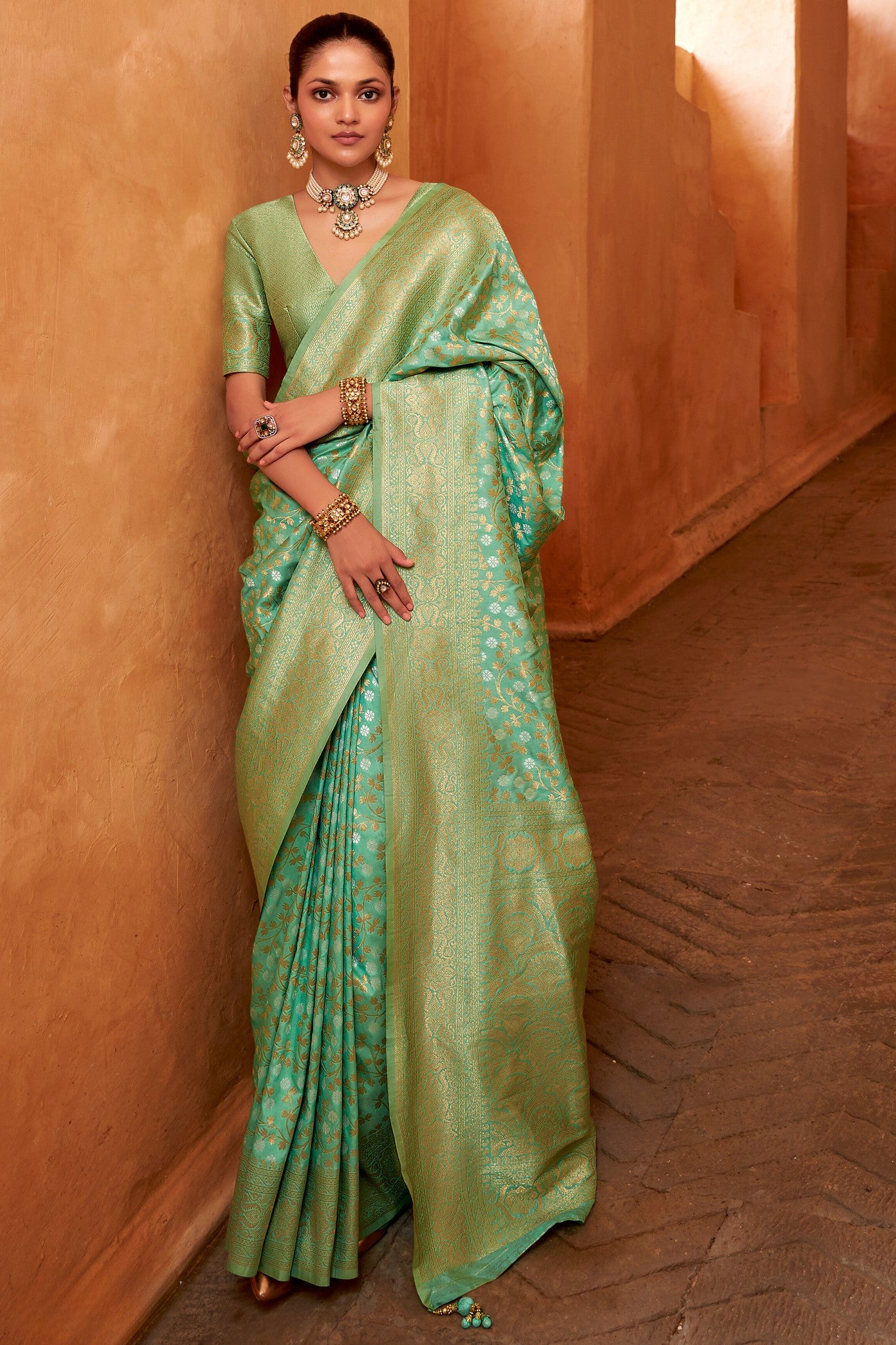 Buy MySilkLove Swamp Green Woven Banarasi Saree Online