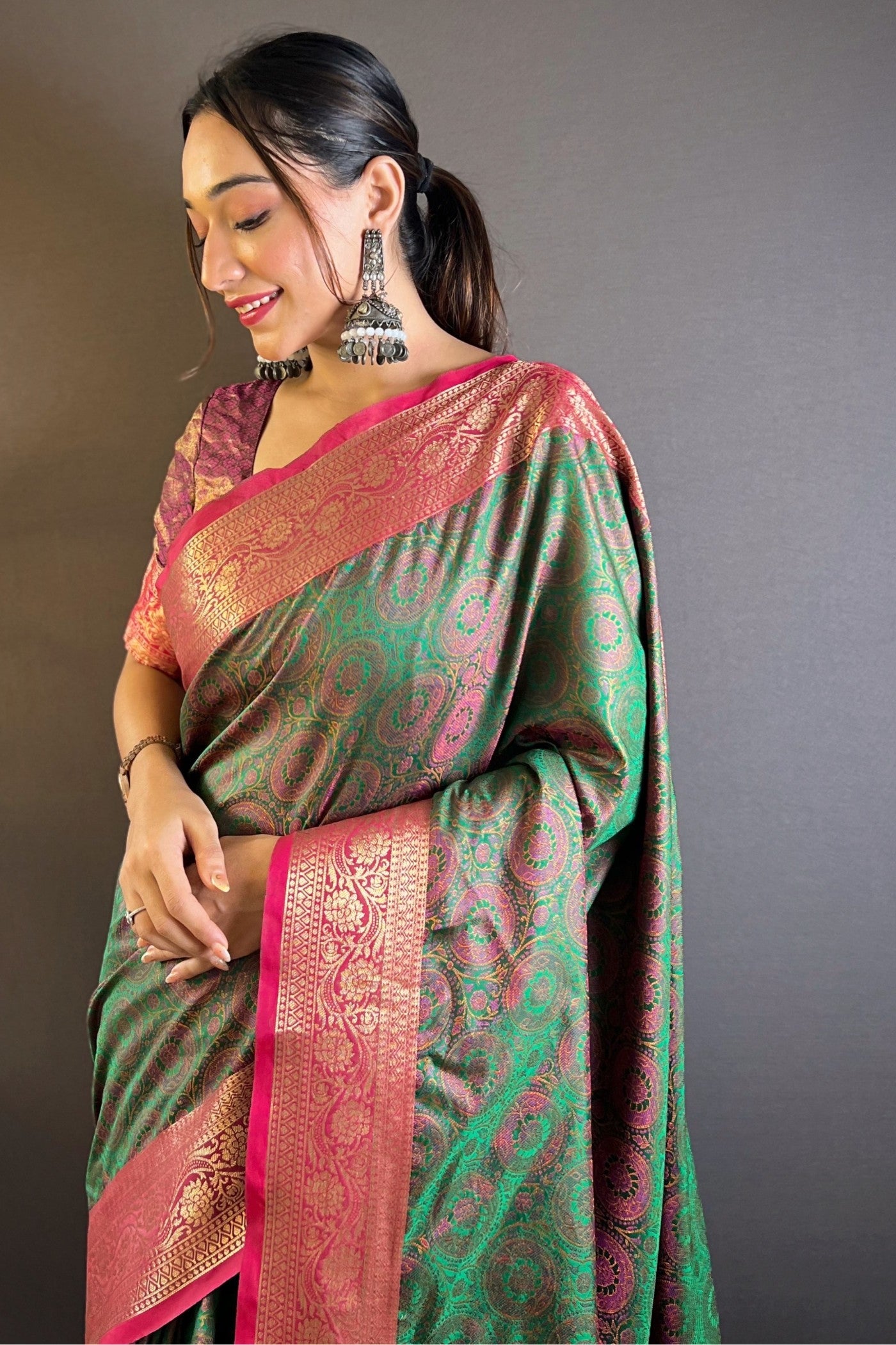 Buy MySilkLove Como Green Woven Banarasi Saree Online