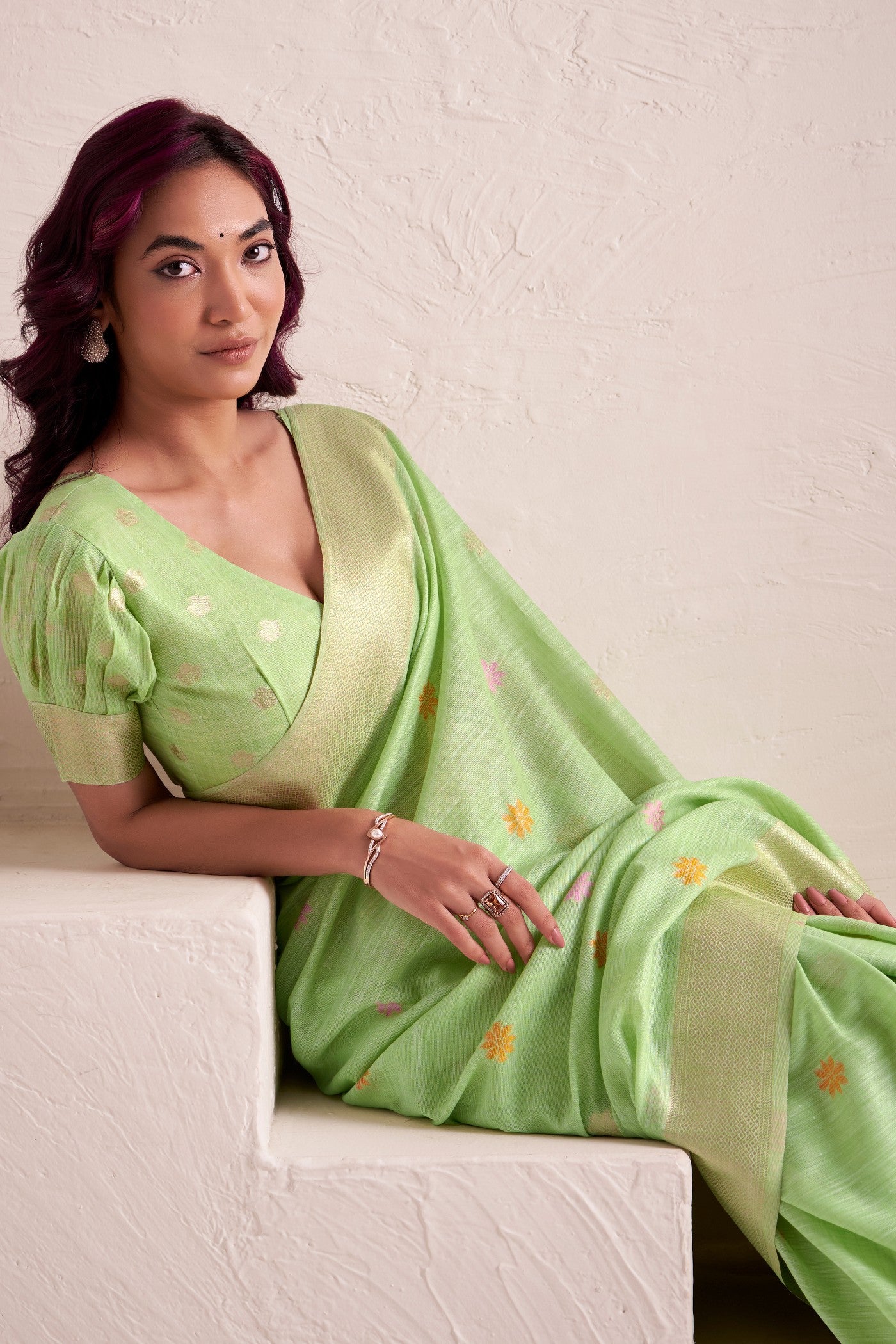Buy MySilkLove Pista Green Woven Linen Saree Online