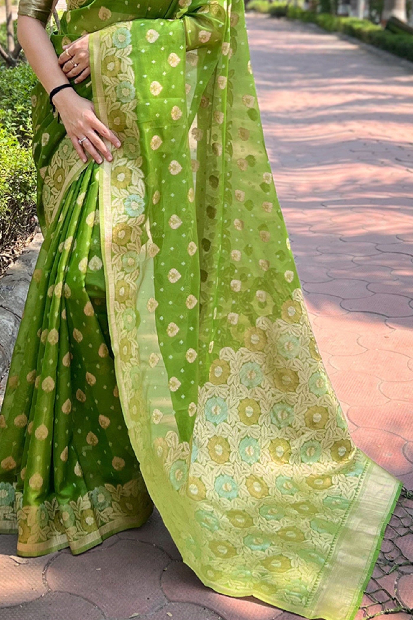 Buy MySilkLove Wasabi Green Zari Woven Organza Saree Online