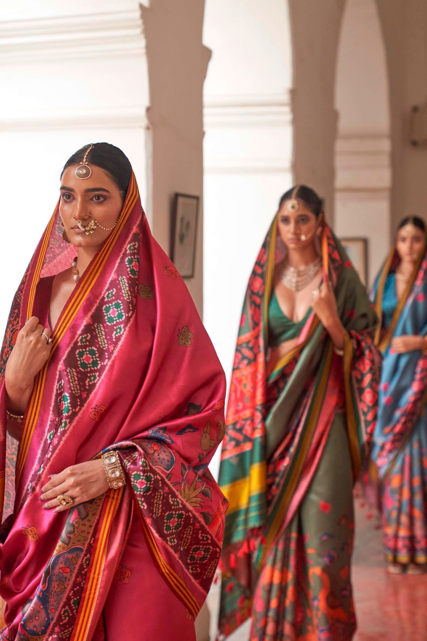 Buy MySilkLove Bubblegum Pink Printed Patola Saree Online