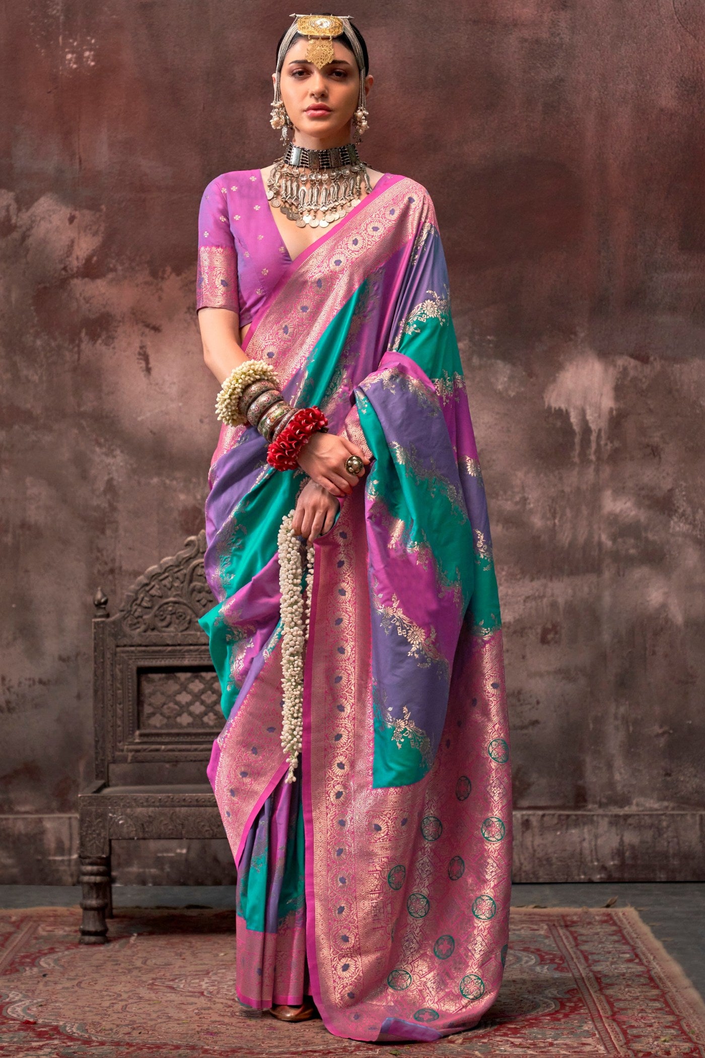 Buy MySilkLove Lochinvar Green and Purple Rangkaat Handloom Banarasi Saree Online