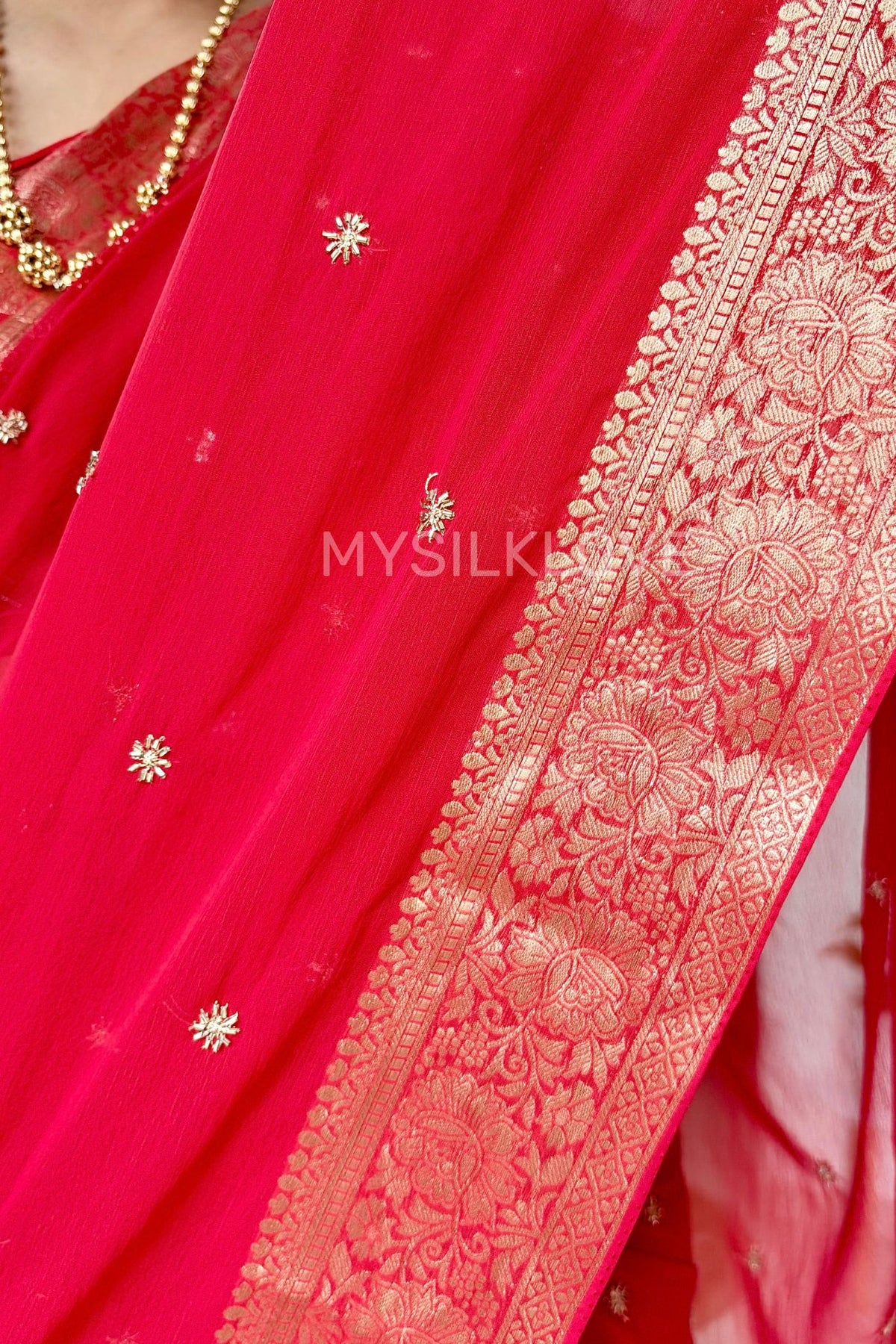 Buy MySilkLove Velvet Red Zari Woven Bidding Floral Georgette Saree Online