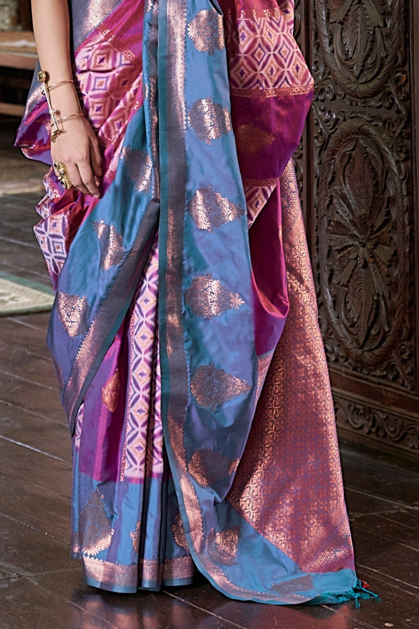 Buy MySilkLove Purple Pizzazz Banarasi Handloom Saree Online