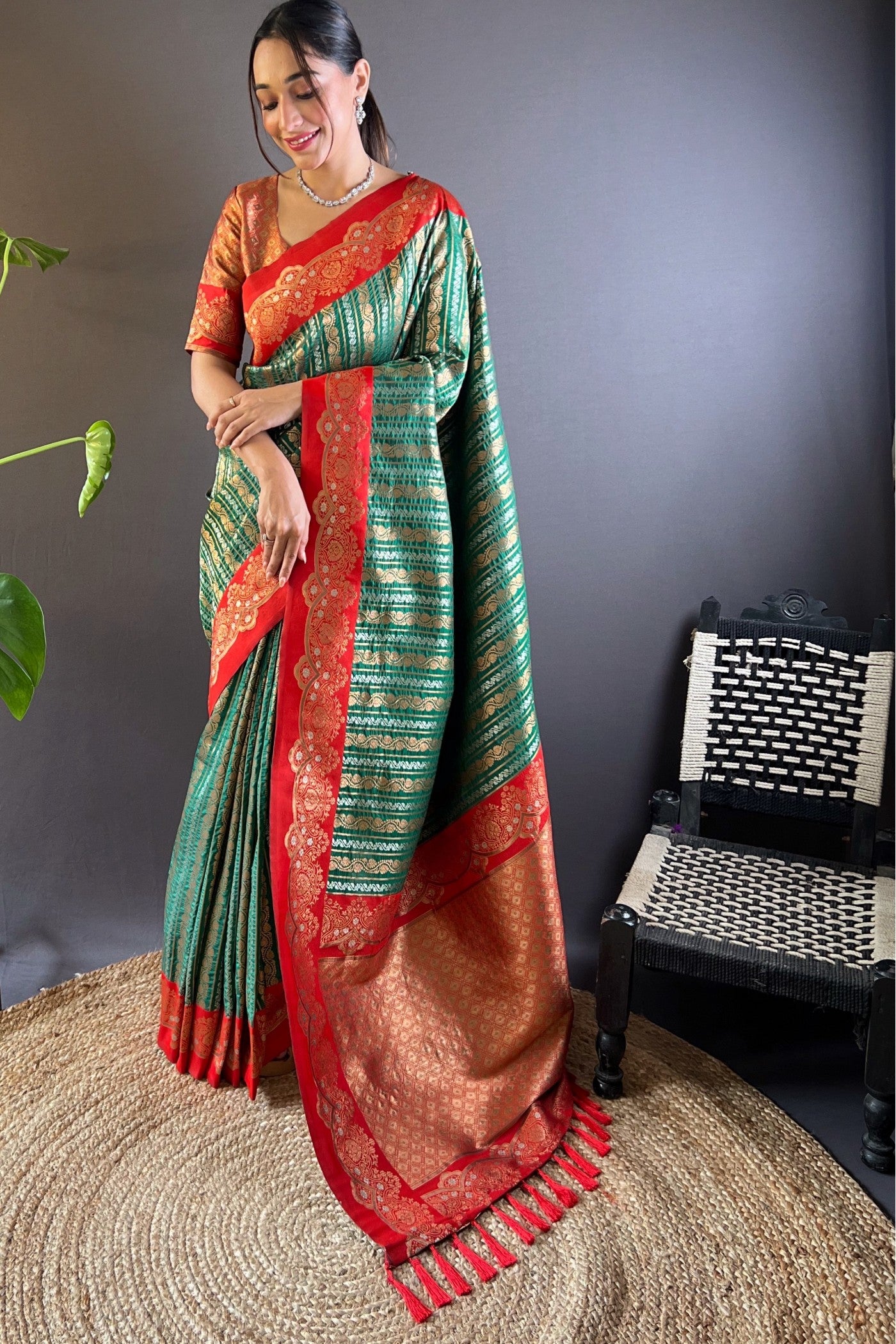 Buy MySilkLove Laurel Green Zari Woven Banarasi Saree Online