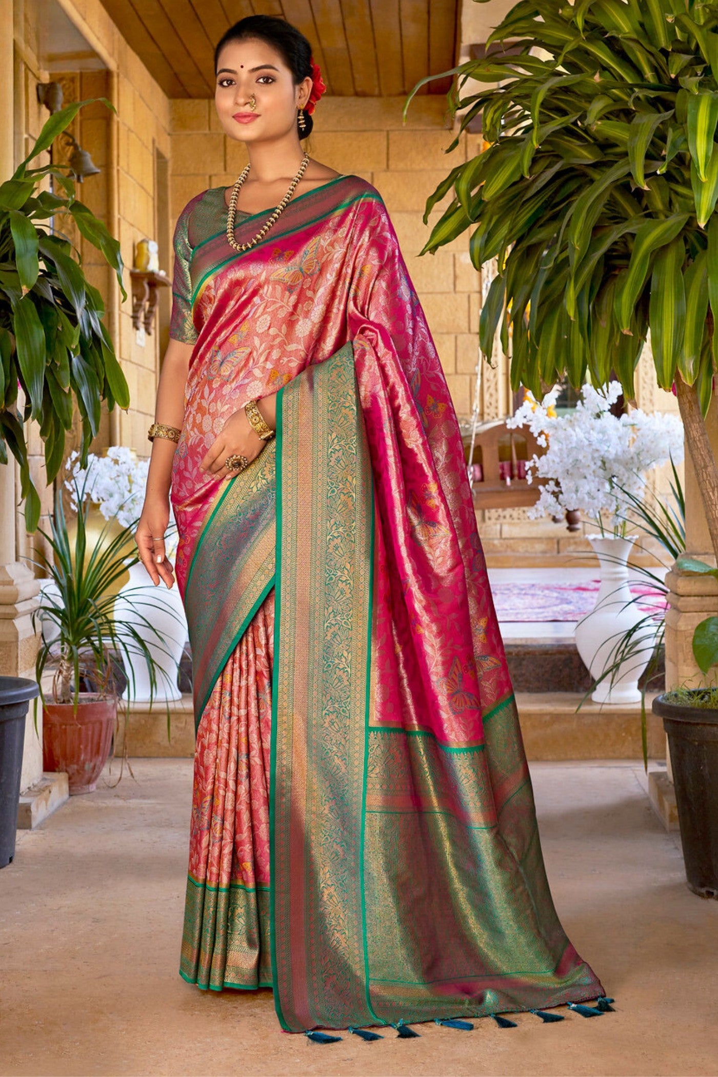 Buy MySilkLove Flush Pink Woven Kanjivaram Saree Online