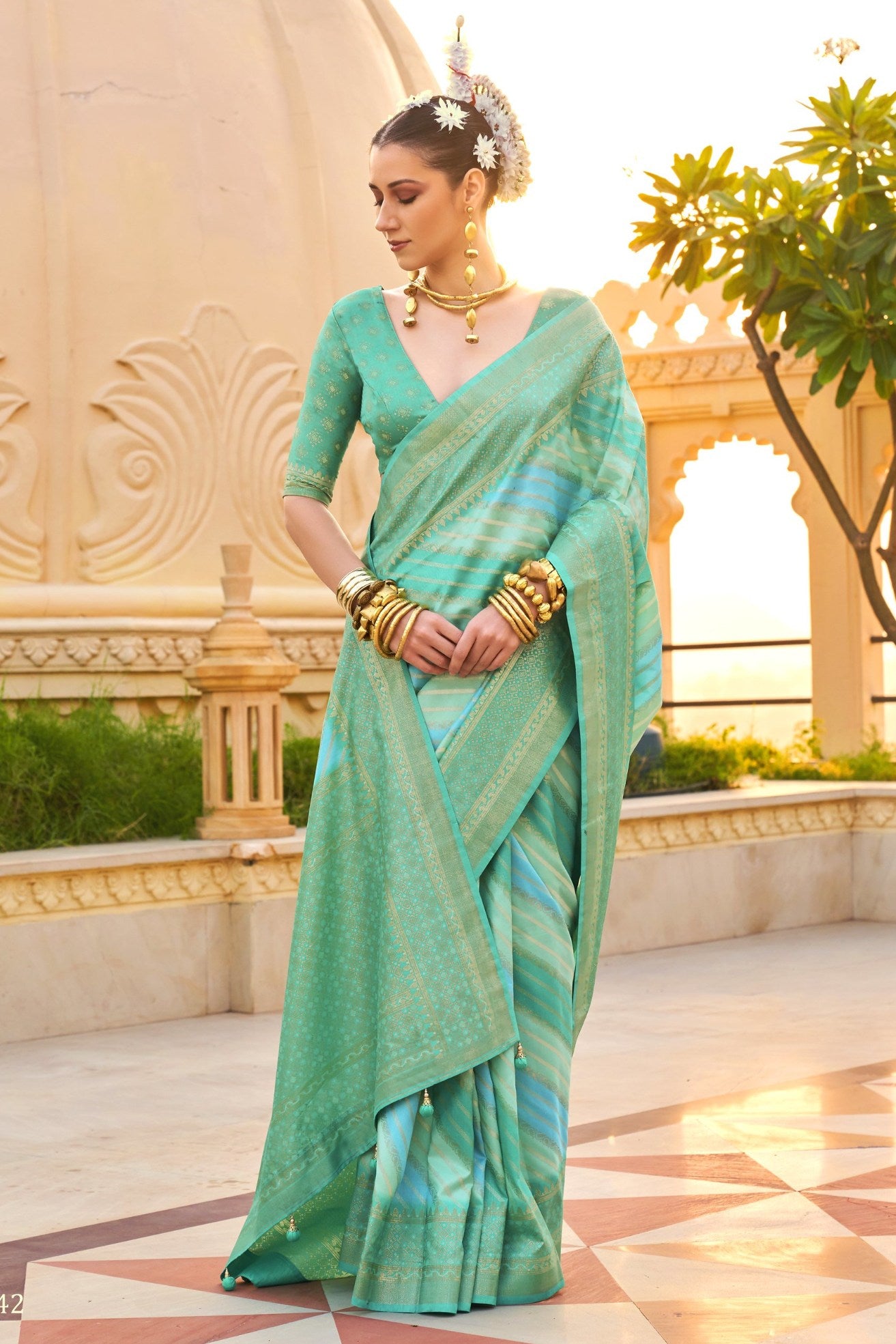 Buy MySilkLove Gum Leaf Green Woven Patola Printed Silk Saree Online