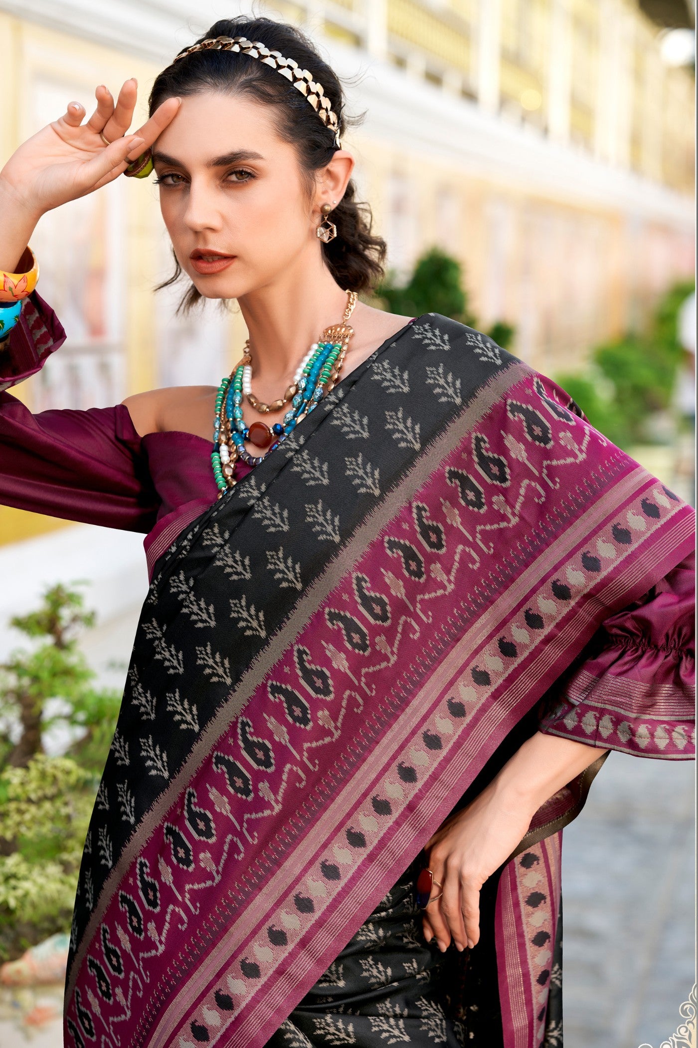 Buy MySilkLove Dune Black Woven Banarasi Saree Online