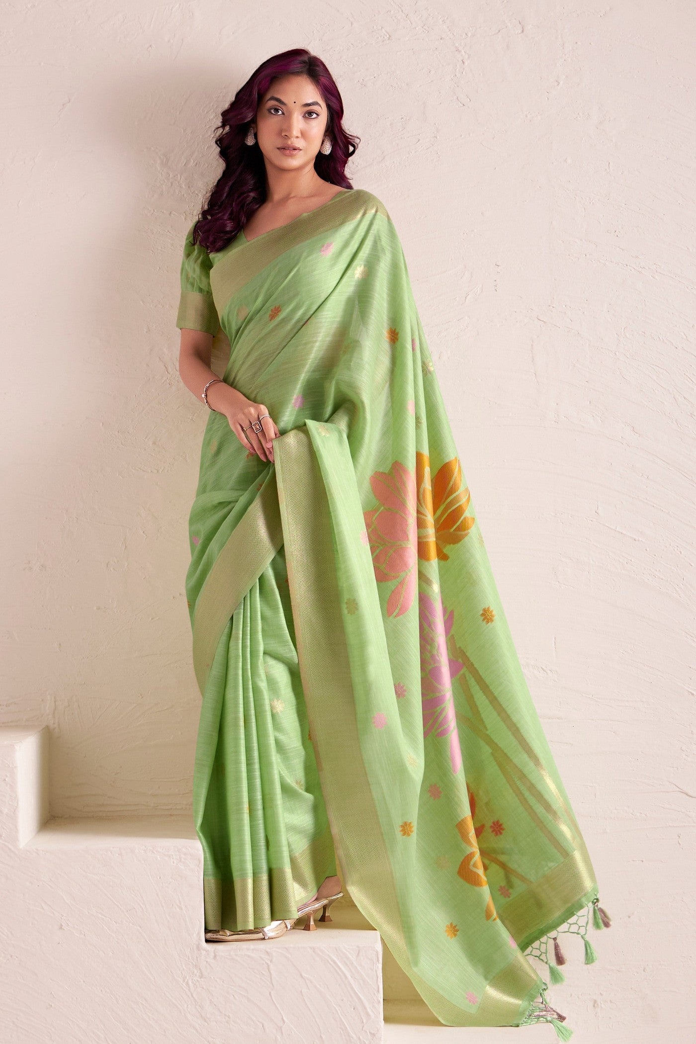 Buy MySilkLove Pista Green Woven Linen Saree Online
