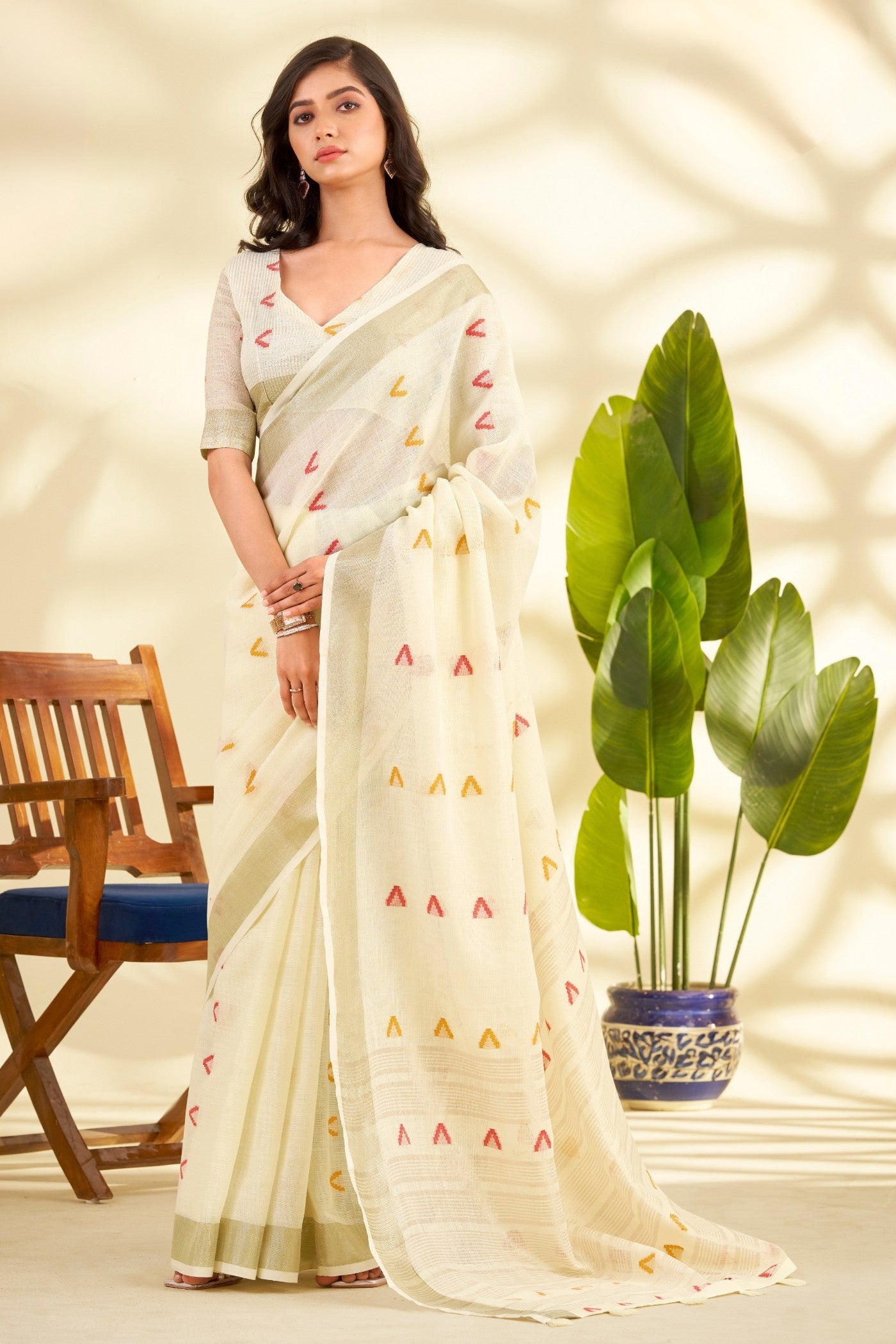 Buy MySilkLove Daisy White Woven Linen Saree Online