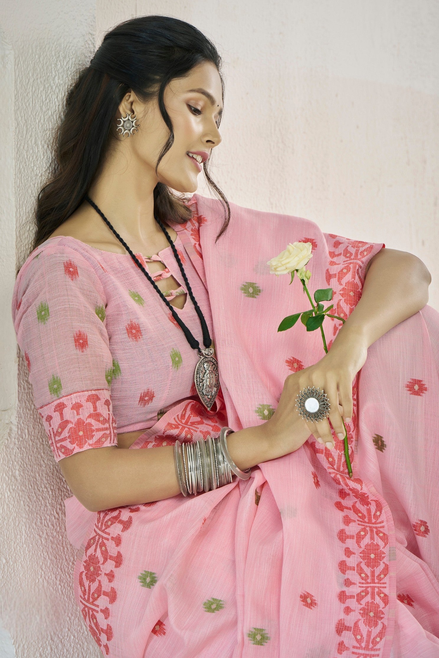 Buy MySilkLove Beauty Bush Pink Woven Linen Saree Online