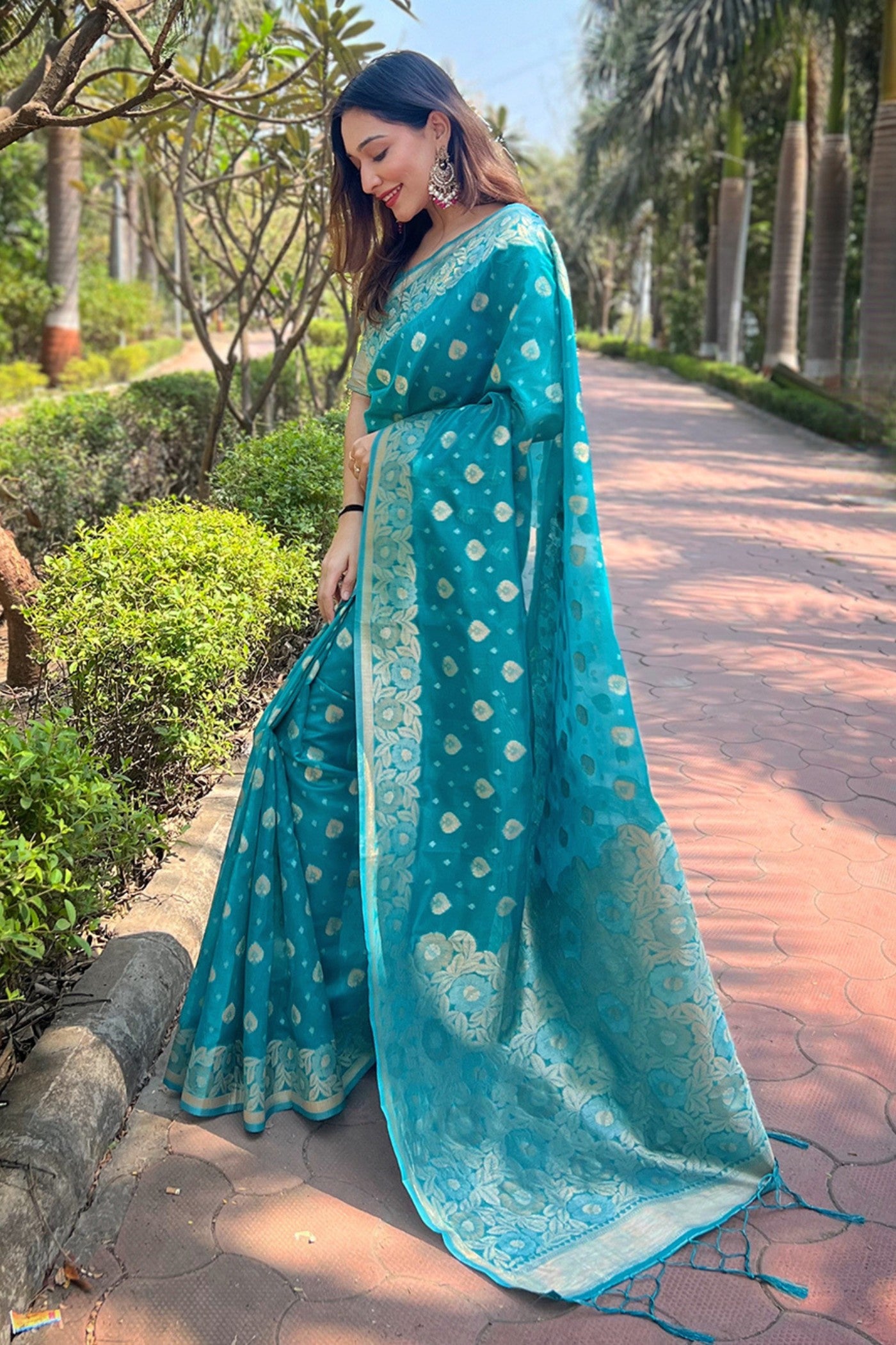 Buy MySilkLove Lochinvar Blue Zari Woven Organza Saree Online