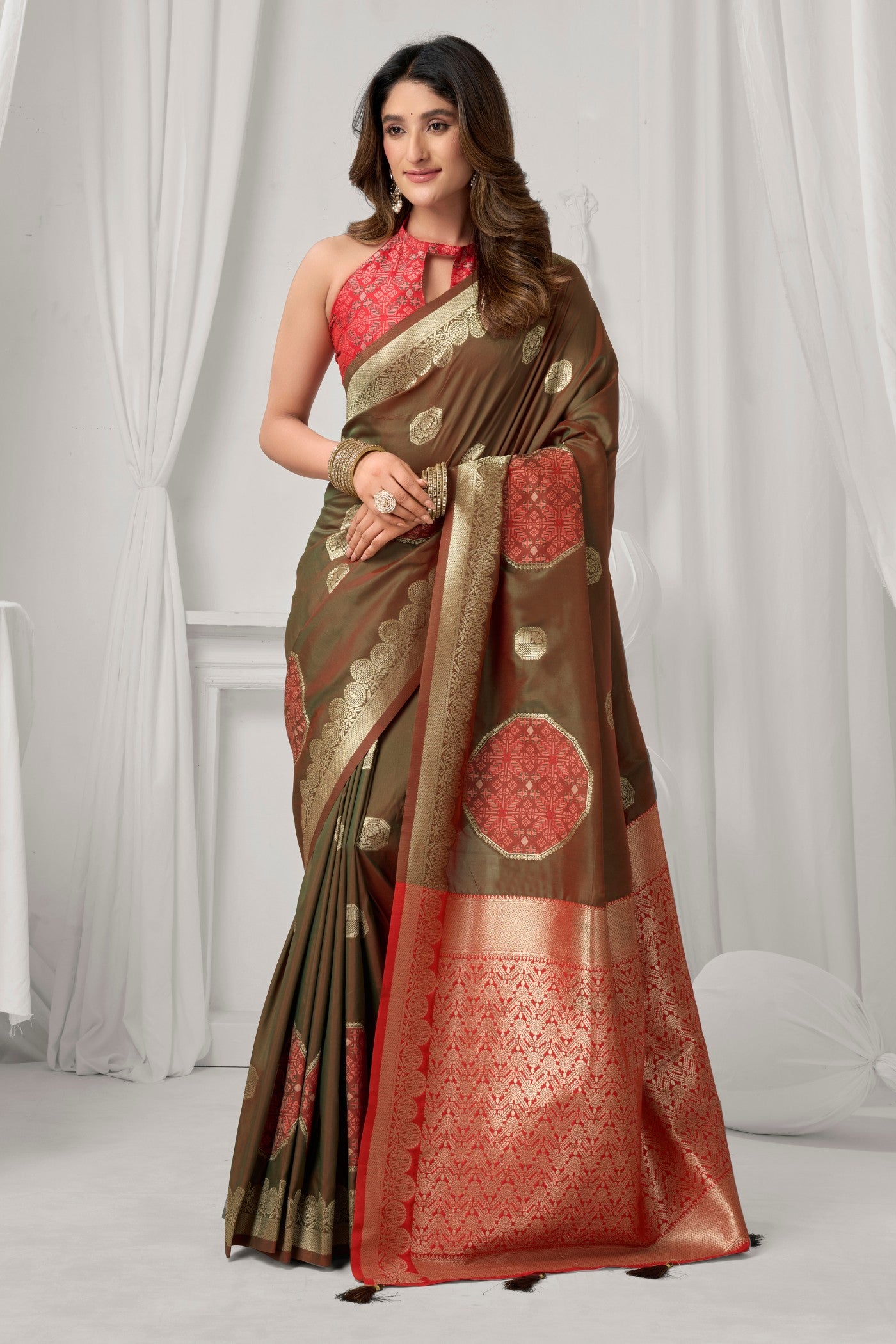 Buy MySilkLove Mehndi Green Woven Banarasi Soft Silk Saree Online