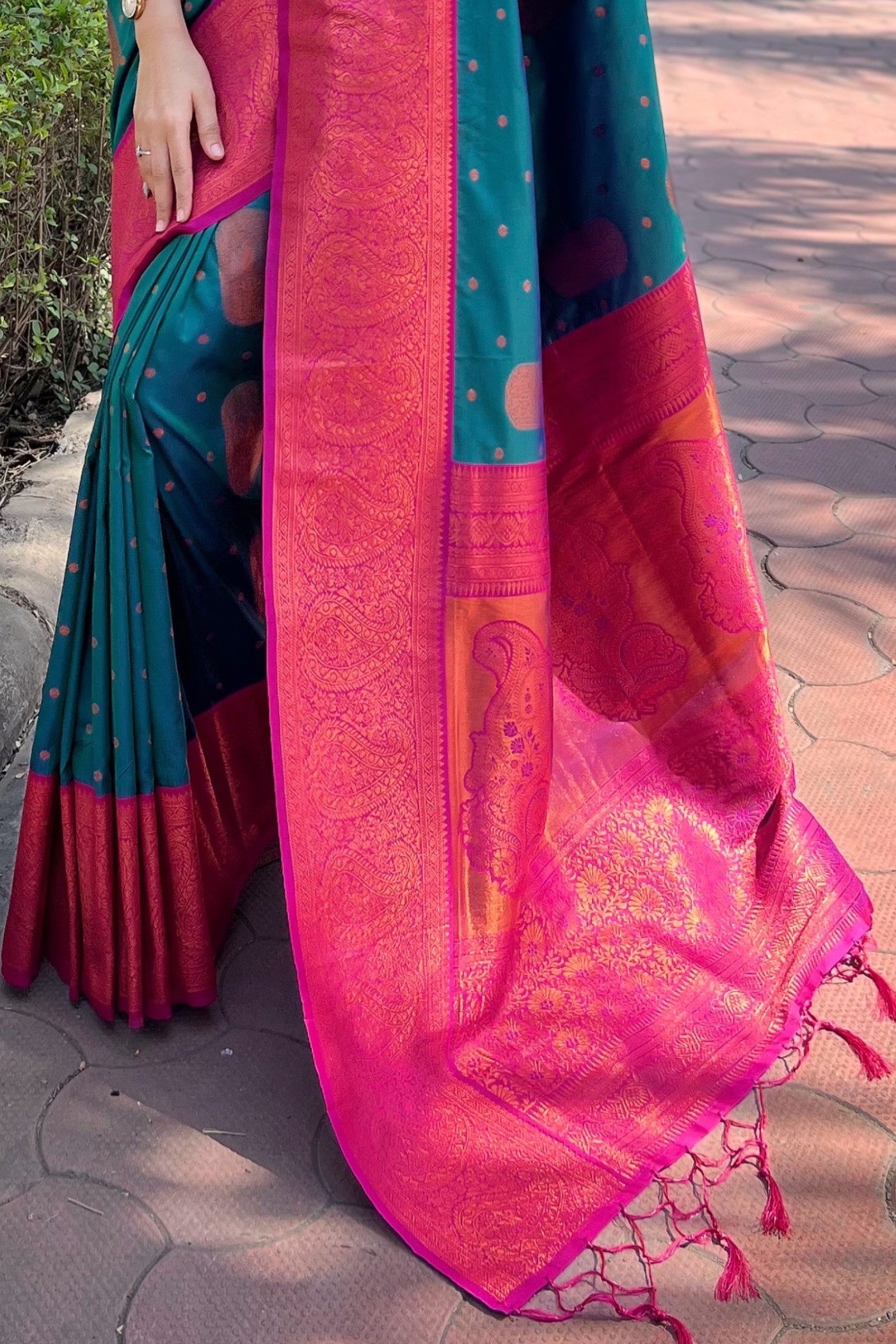 Buy MySilkLove Metallic Seaweed Blue and Pink Zari Woven Banarasi Saree Online