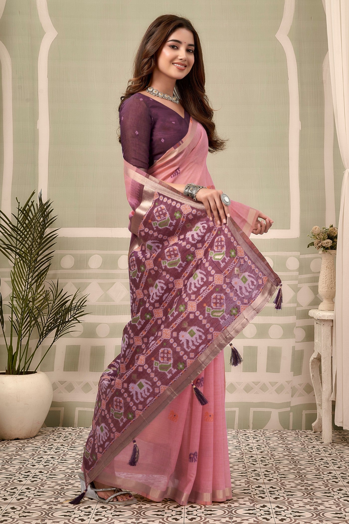 Buy MySilkLove Lotus Pink Patola Pallu Zari Woven Saree Online