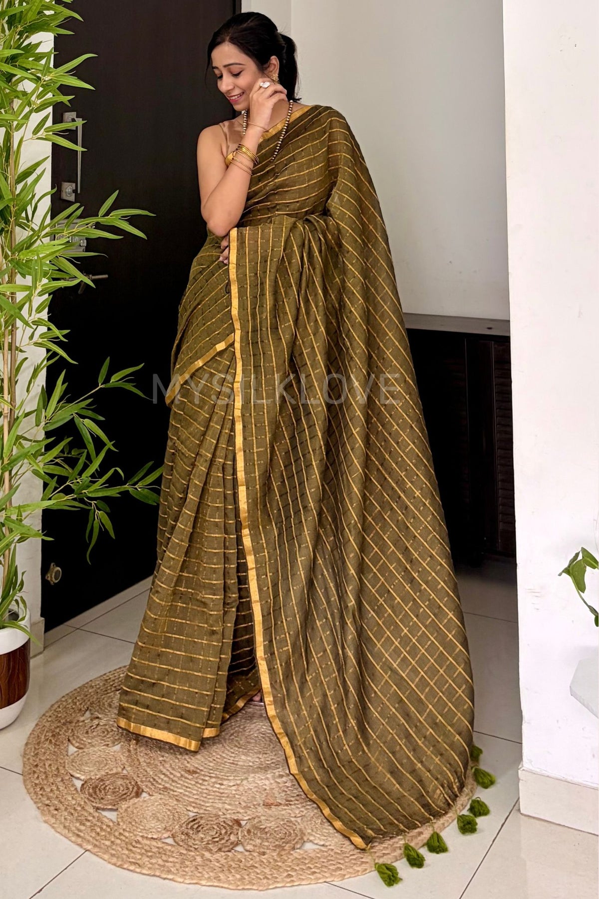 Buy MySilkLove Emerald Green Mul Mul Cotton Checks Pattern Zari Woven Saree Online