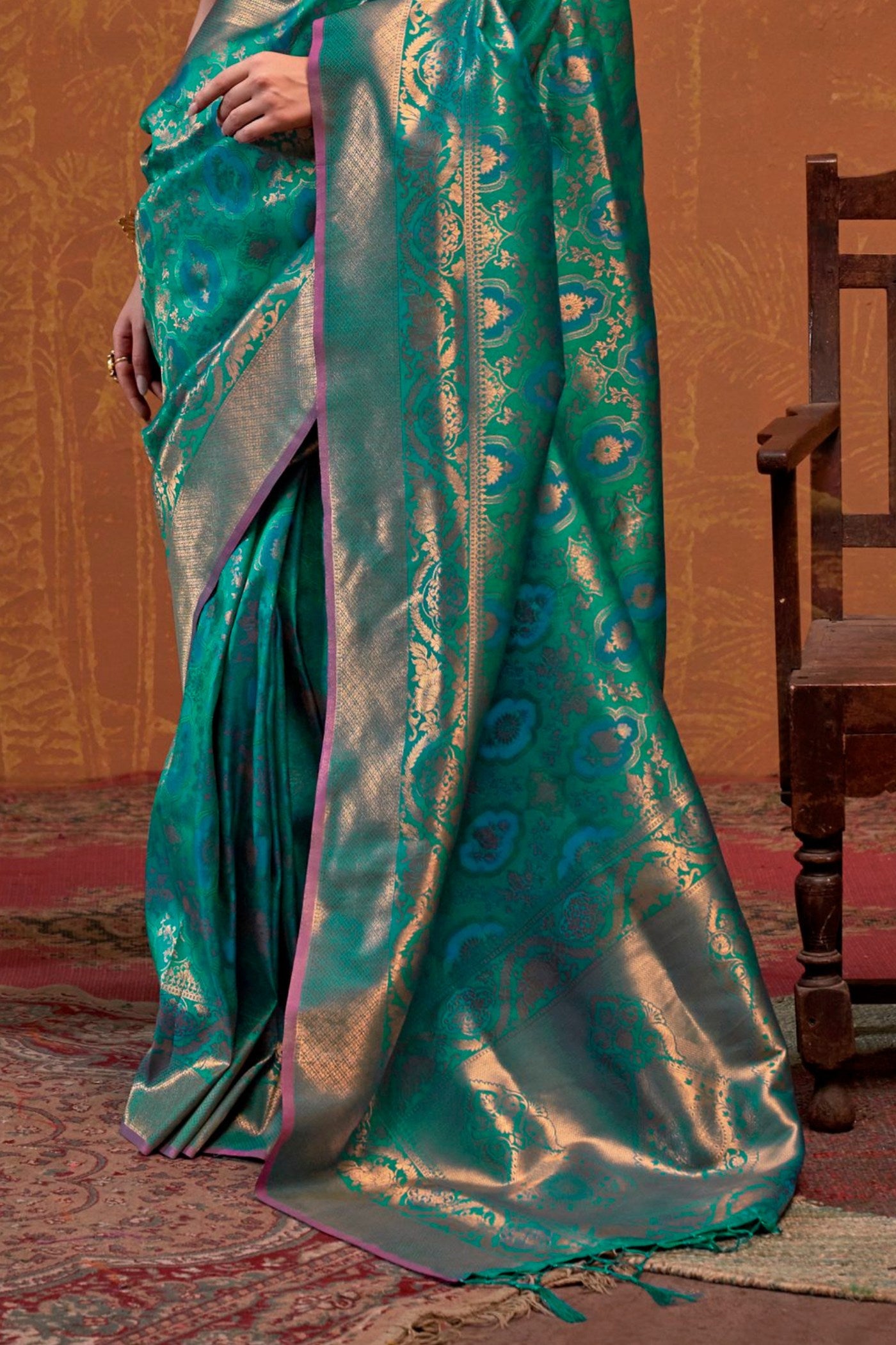 Buy MySilkLove Paradiso Green Kanjivaram Handloom Saree Online