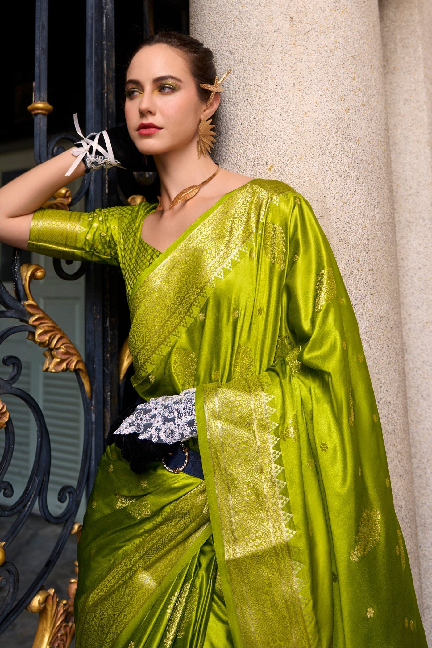 Buy MySilkLove Sahara Green Handloom Satin Banarasi Saree Online